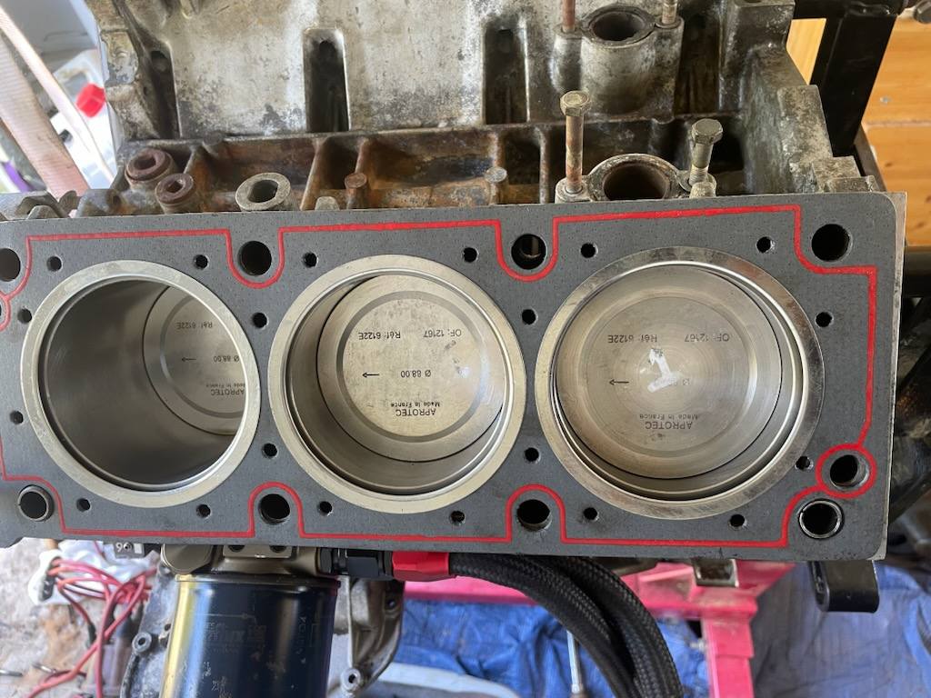 Moteur PRV6 de l'AC cobra marcadier remis a neuf. 1er redémarrage enfin ...