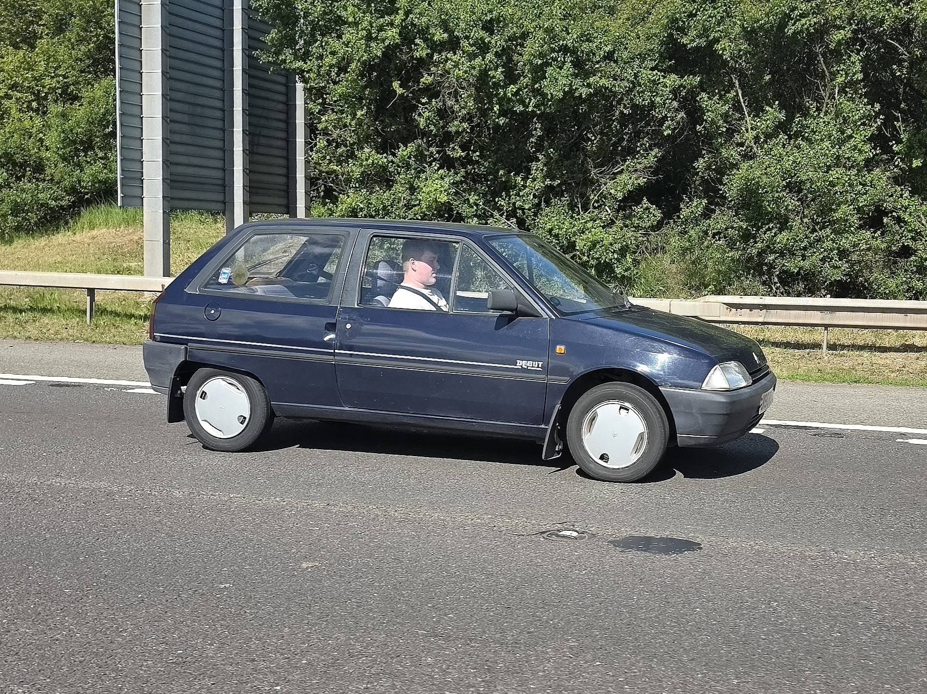 1993 Rover 200 and 1992 Citroen AX spotted
