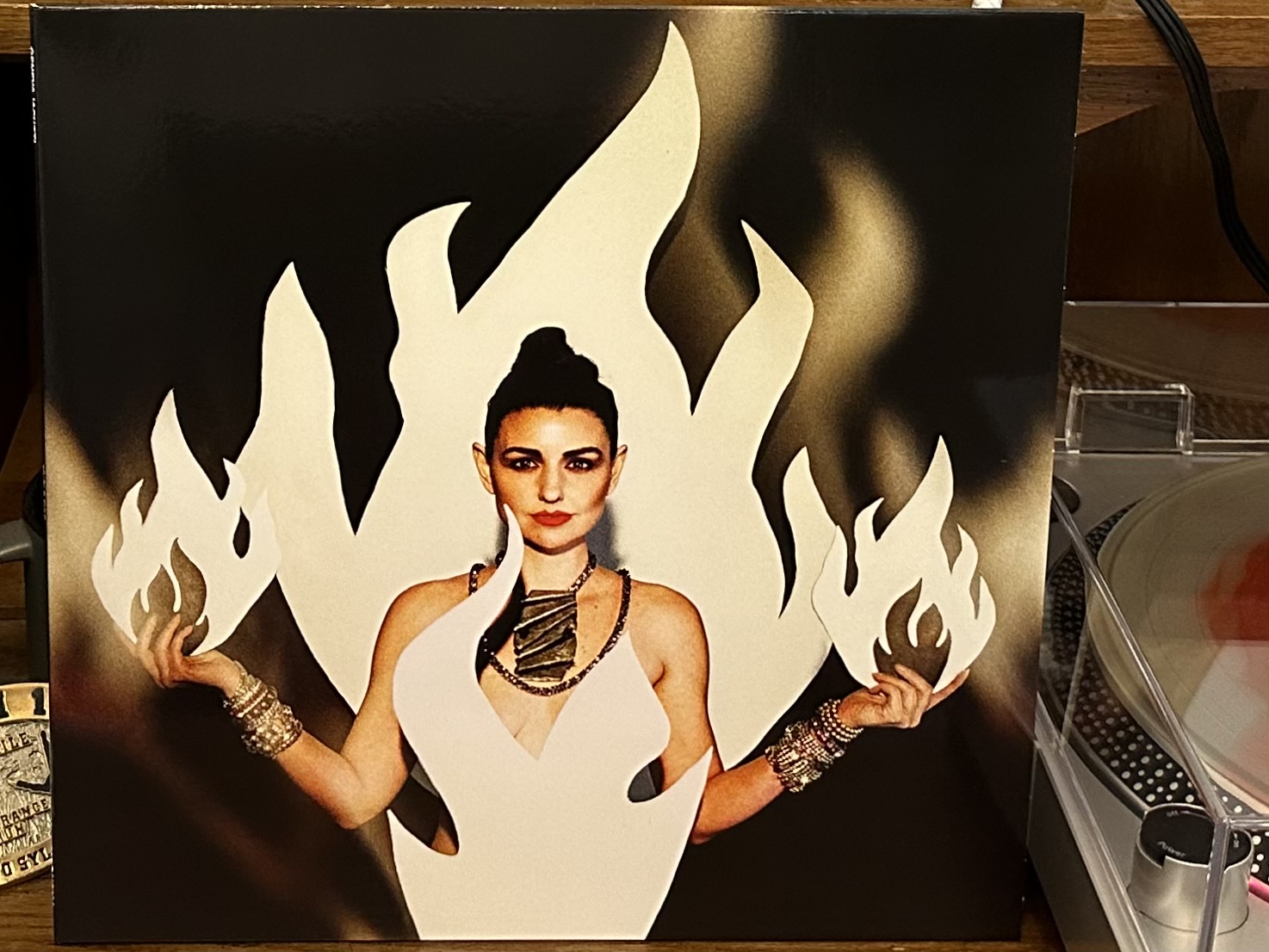 LA Synth-Pop Surrealist Geneva Jacuzzi Stages a Cosmic Cabaret in