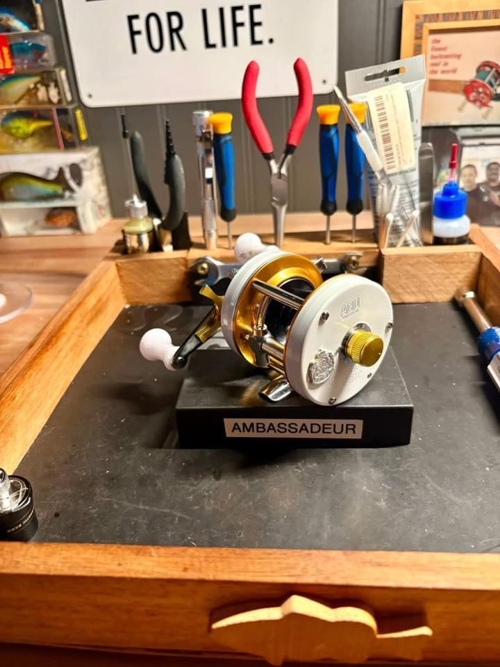 abu garcia ambassadeur 5600 bcx line capacity AMBSX-5600 SX Round BaitCast Reel making it easy to MONSTERBASS Retrieve Hand:Left Hand Abu Garcia Cardinal 102