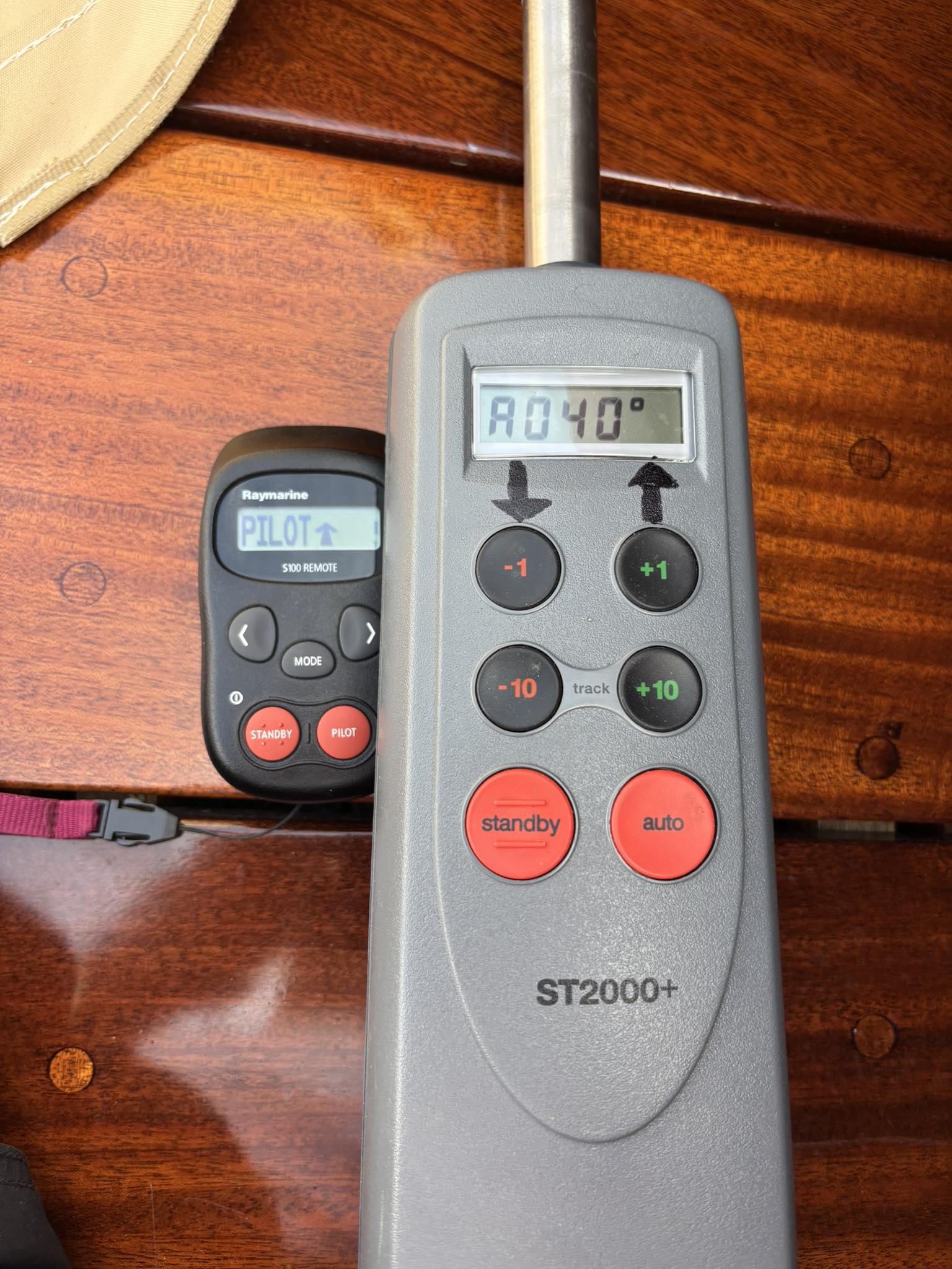 Hi, I have a ST2000+ and a Remote Control. This have been workong 