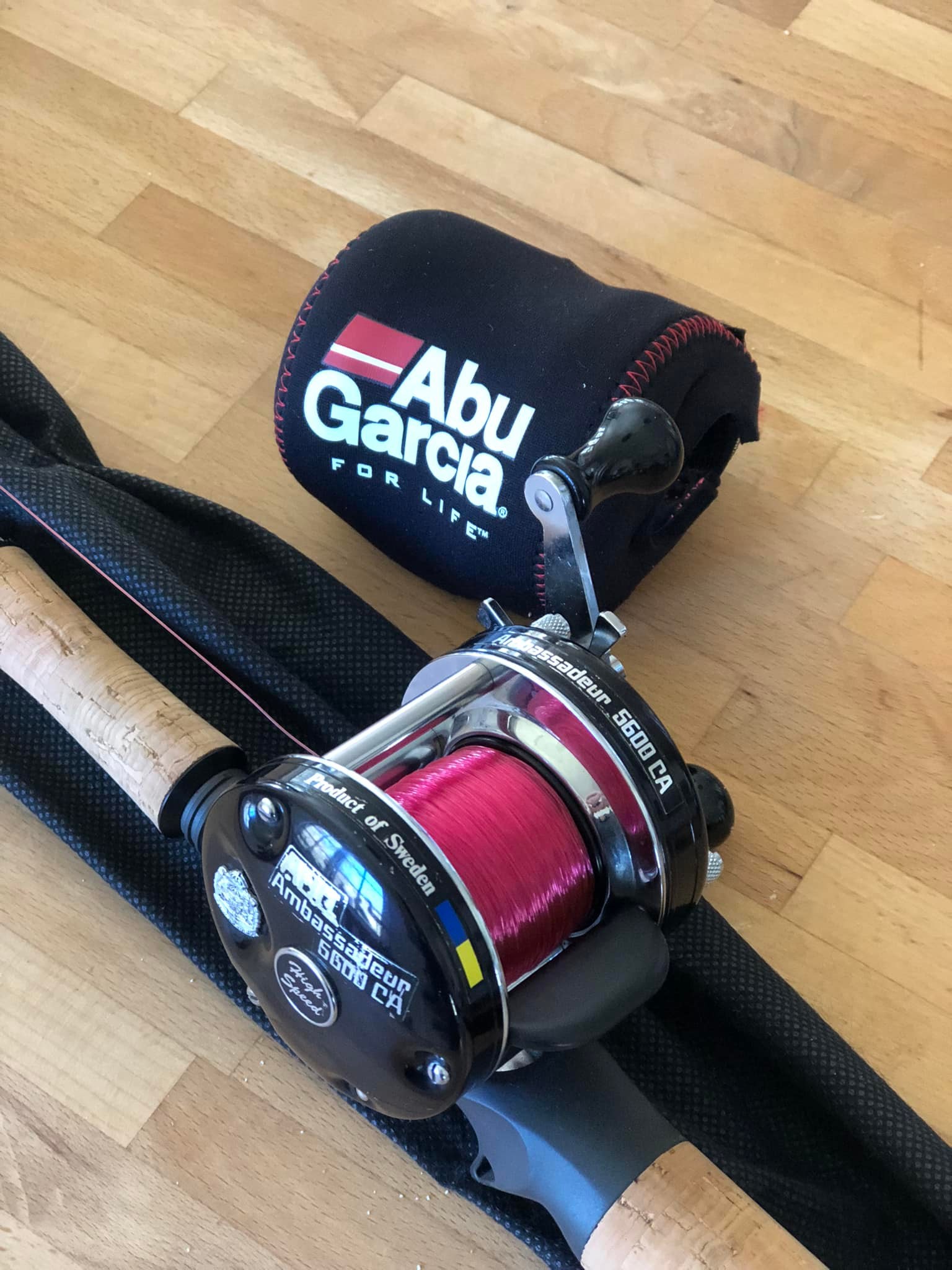 baitcast penn reels FTH500LP Fathom Low Profile Reel Reels and a TiN coated Bait Caster Abu Garcia Reel Grip Color:Camo