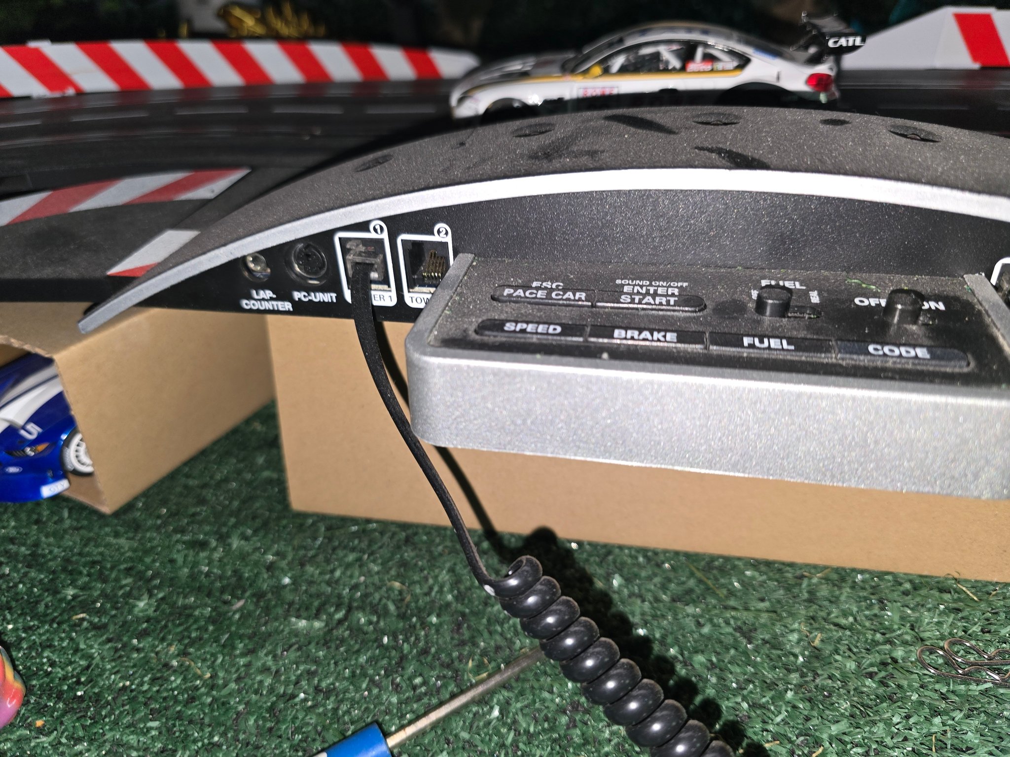 What lap counter works with Carrera Digital 1/32 slot cars?