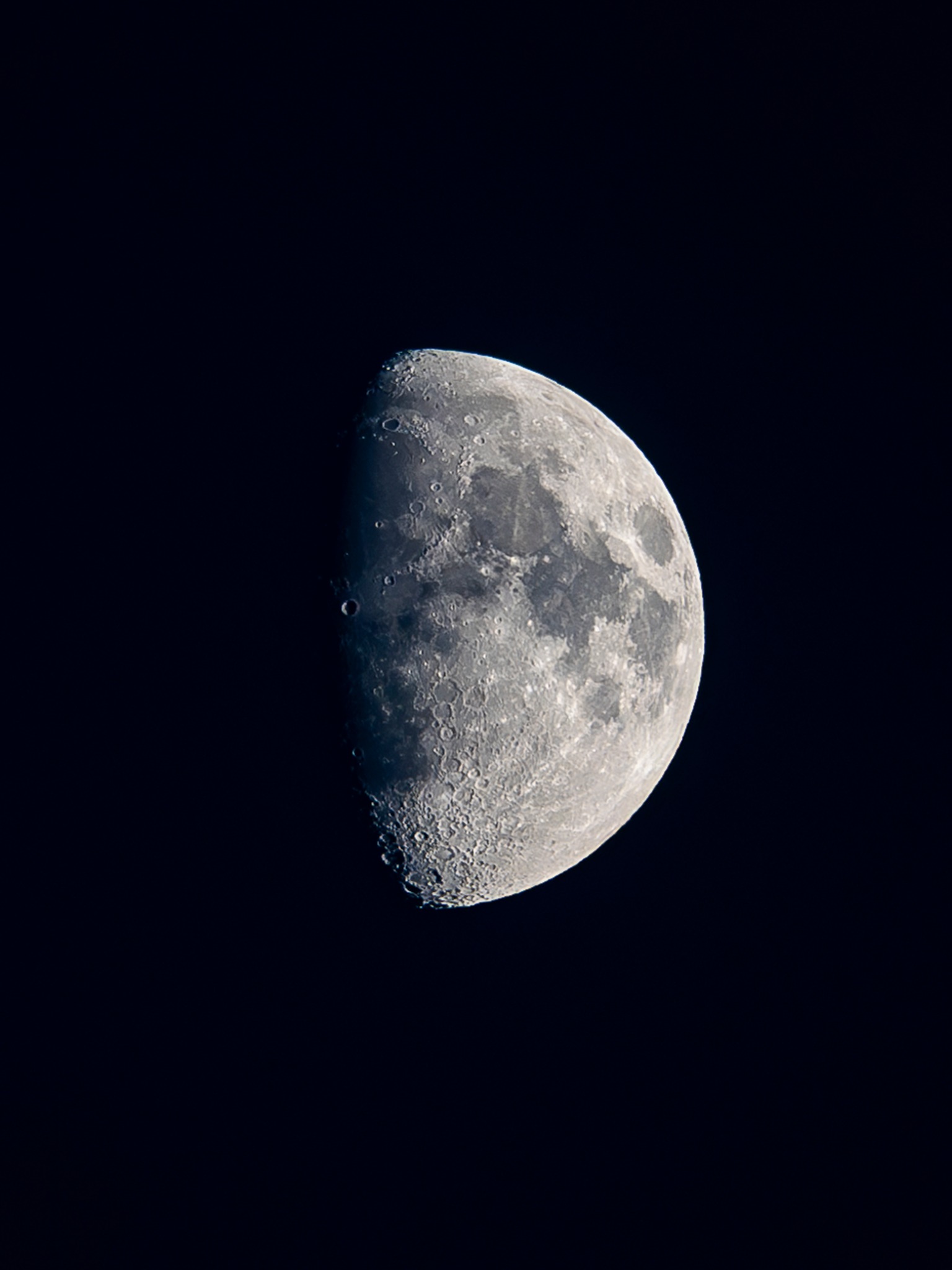 Nikon Z50 moon shot at 250mm