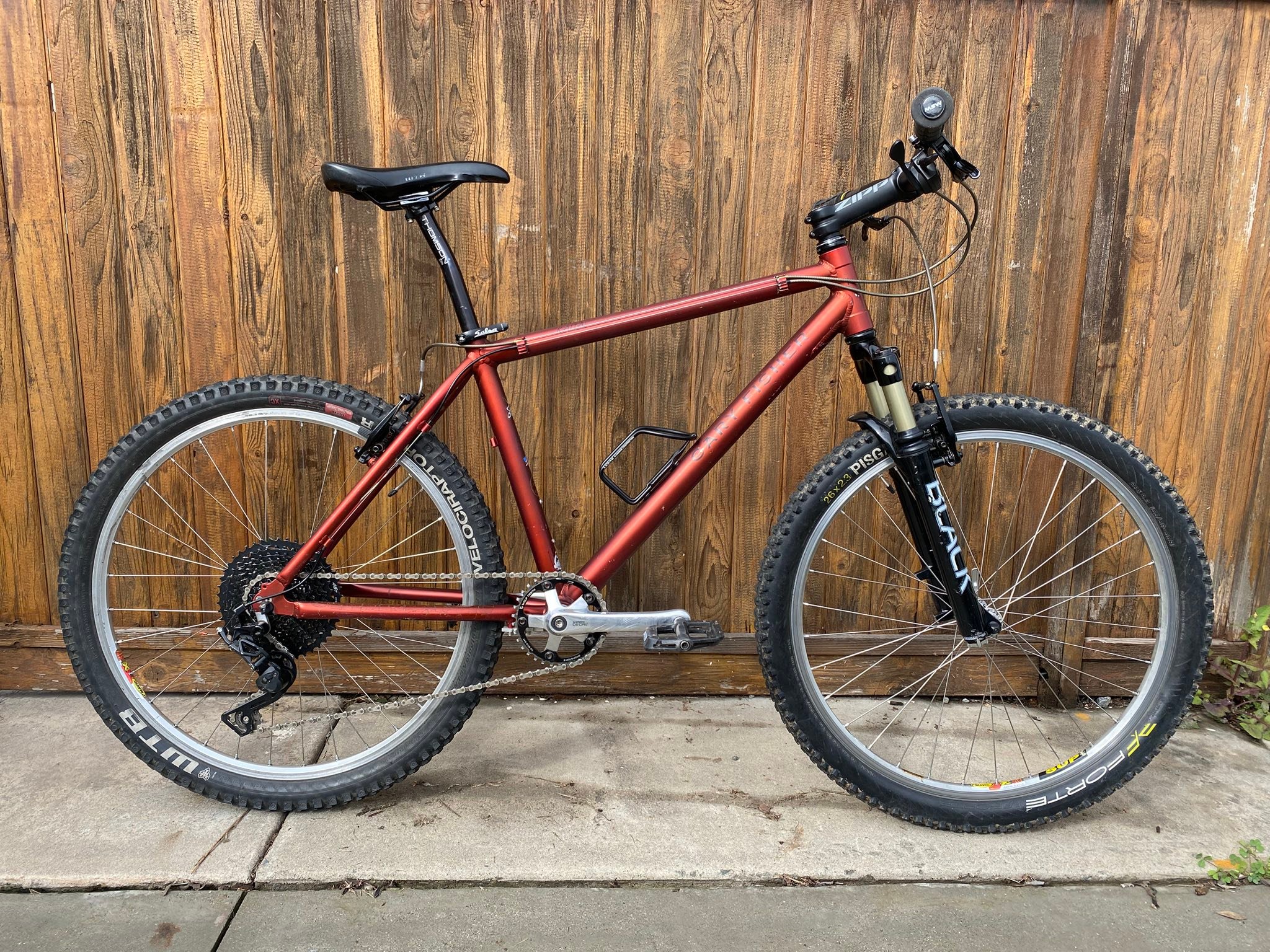 Restomod Gary Fisher mountain bike for street and trail