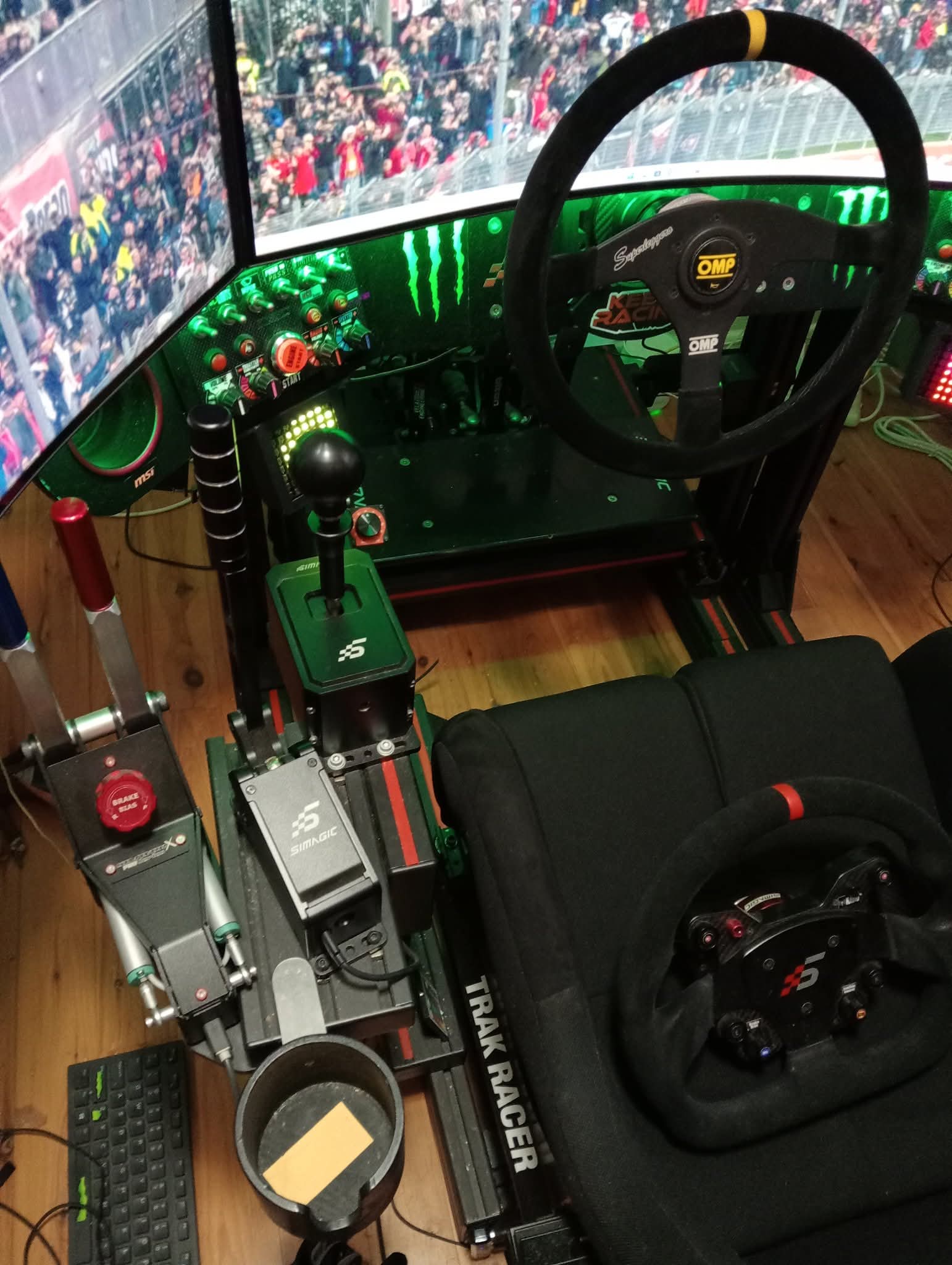 Complete Sim Rig with Quad Monitors/Floor Stand + PC & Velasquez ...