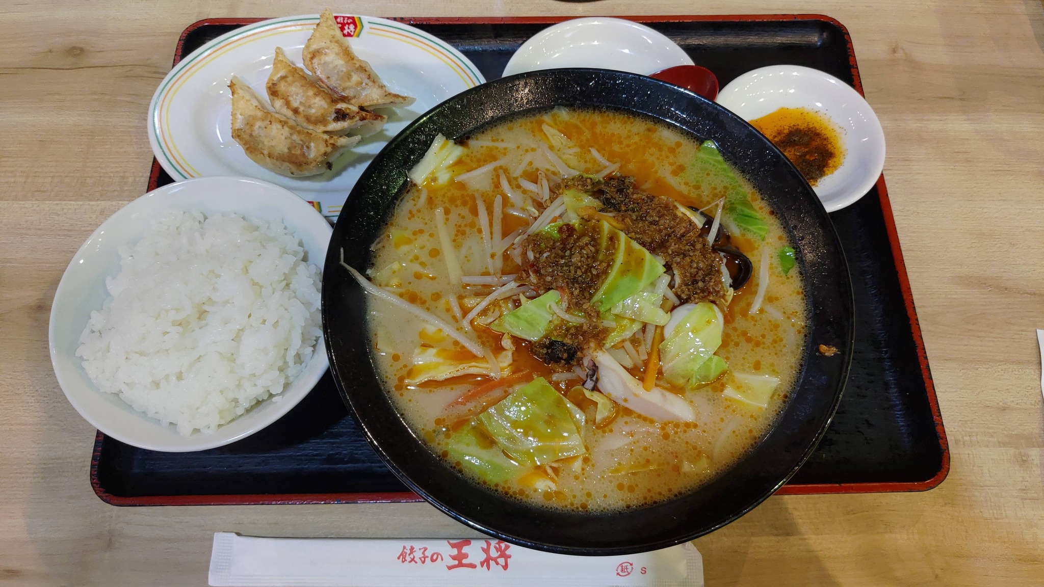 今日も大国町難波中店へ 王将×韓国料理店感ありハマる。通ってた天津飯 