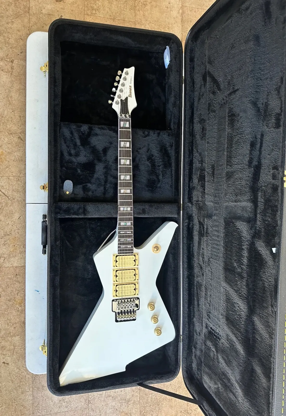 Is this Ibanez Destroyer a Chinese knockoff?