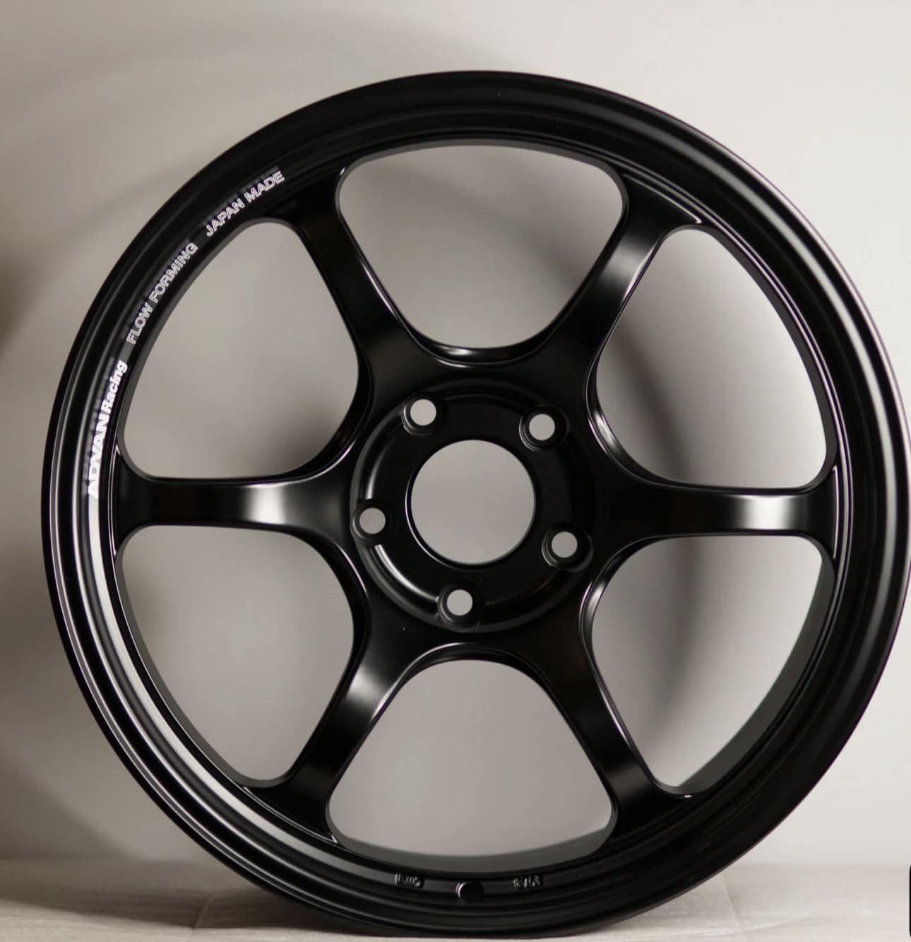 Advan wheel and tyre combo! Advan Racing RG-D2 pair with Advan 