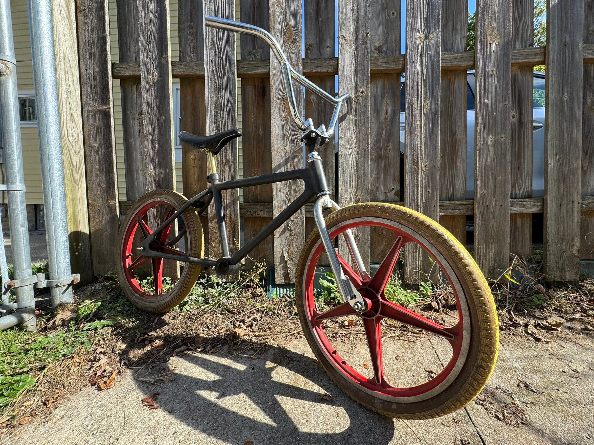 What is this old school BMX frame?