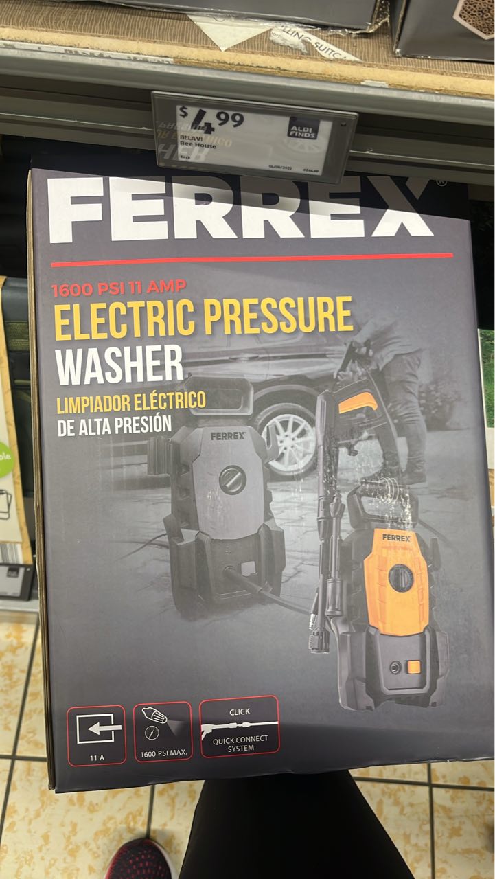 How does Aldi's electric pressure washer work?