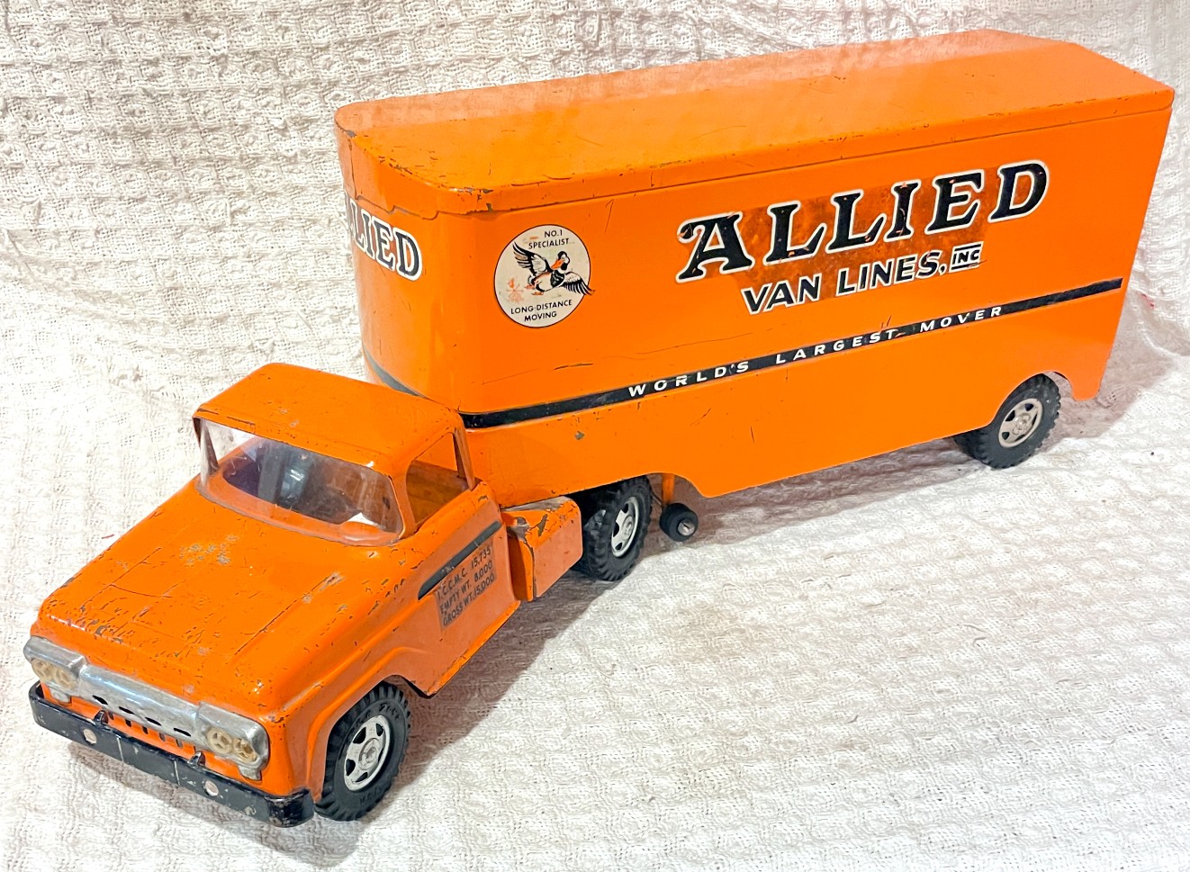 Early 60's Tonka Allied moving van .￼