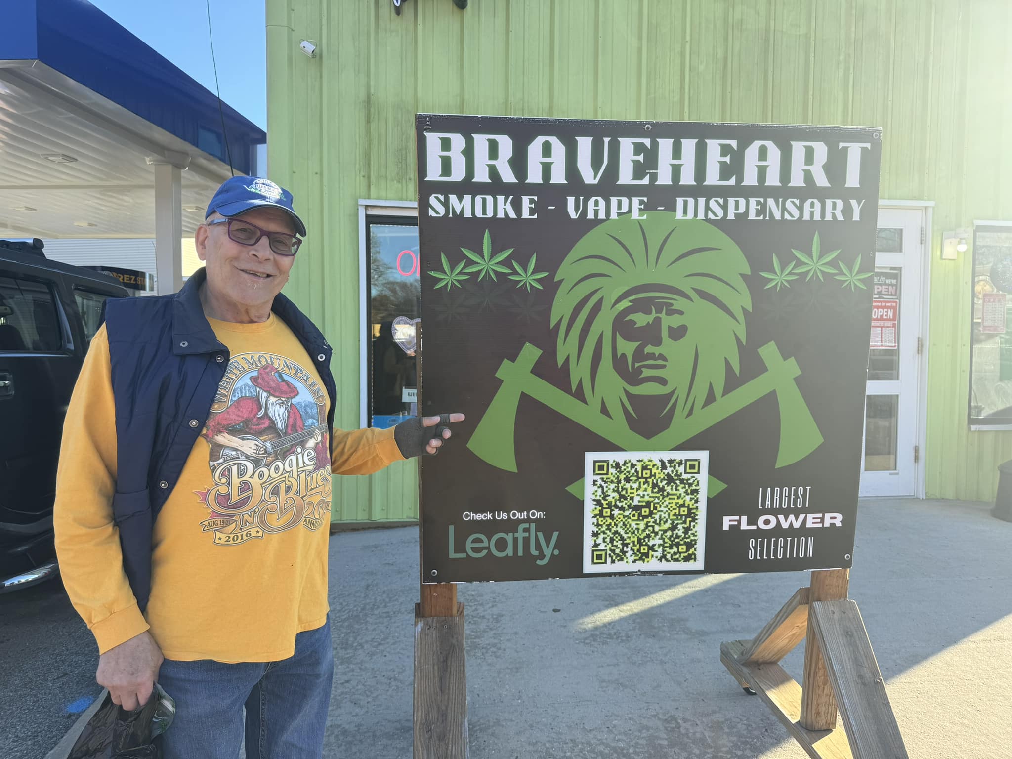 brave hearts vape and smoke shop mastic On the reservation in NY Ships From:UK Local TPD how many cigarettes is Recycler