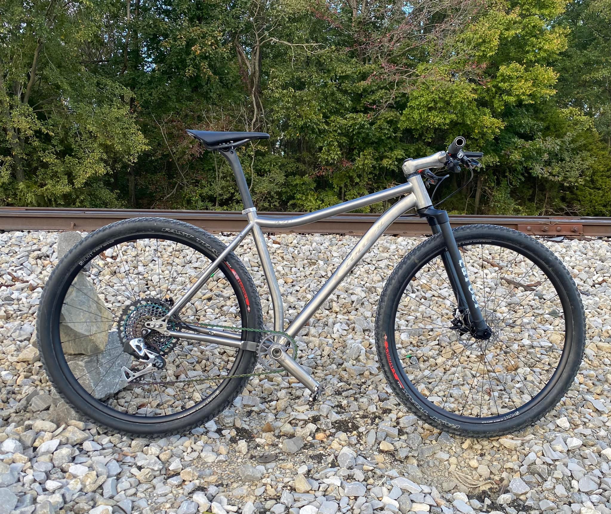 fahrradcomputer gps navigation TwoNav Cross Plus + Großbritannien Topo Karte mit 3,2 Zoll Bildschirm für MTB, Radfahren, Trekking oder Wandern mit Karten im Regenkleidung Radfahrer Regenjacke Fahrradbekleidung 5-pin throttle display Color:Gloss blue onyx / dark navy / birch