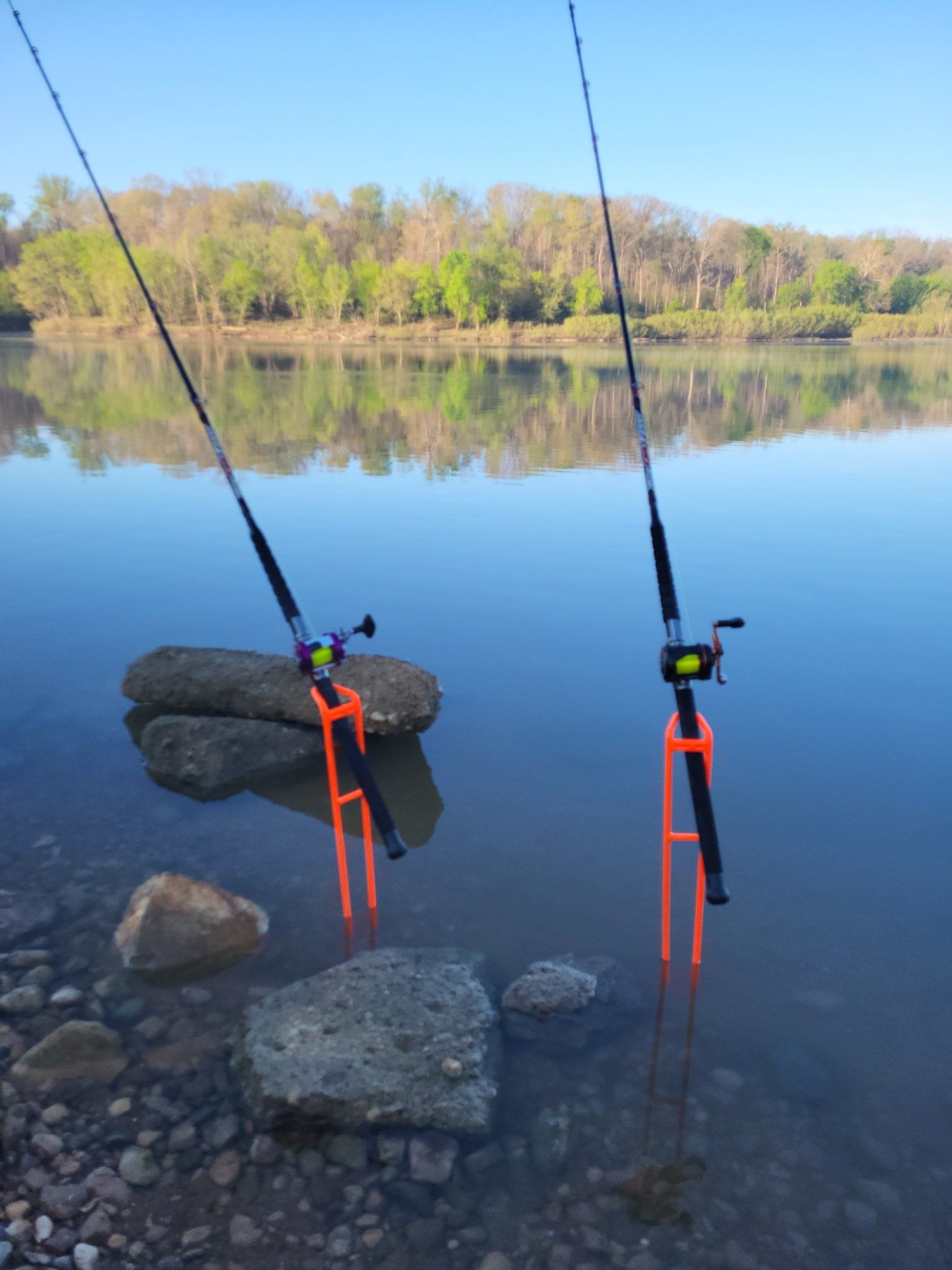 fishing rod holders for river bank 3 Heavy Duty 42 inches Long. Made in the  Boat rigging 101 it offers unparalleled heavy duty strength and ruggedness PLUSINNO Fishing Rod Holders for