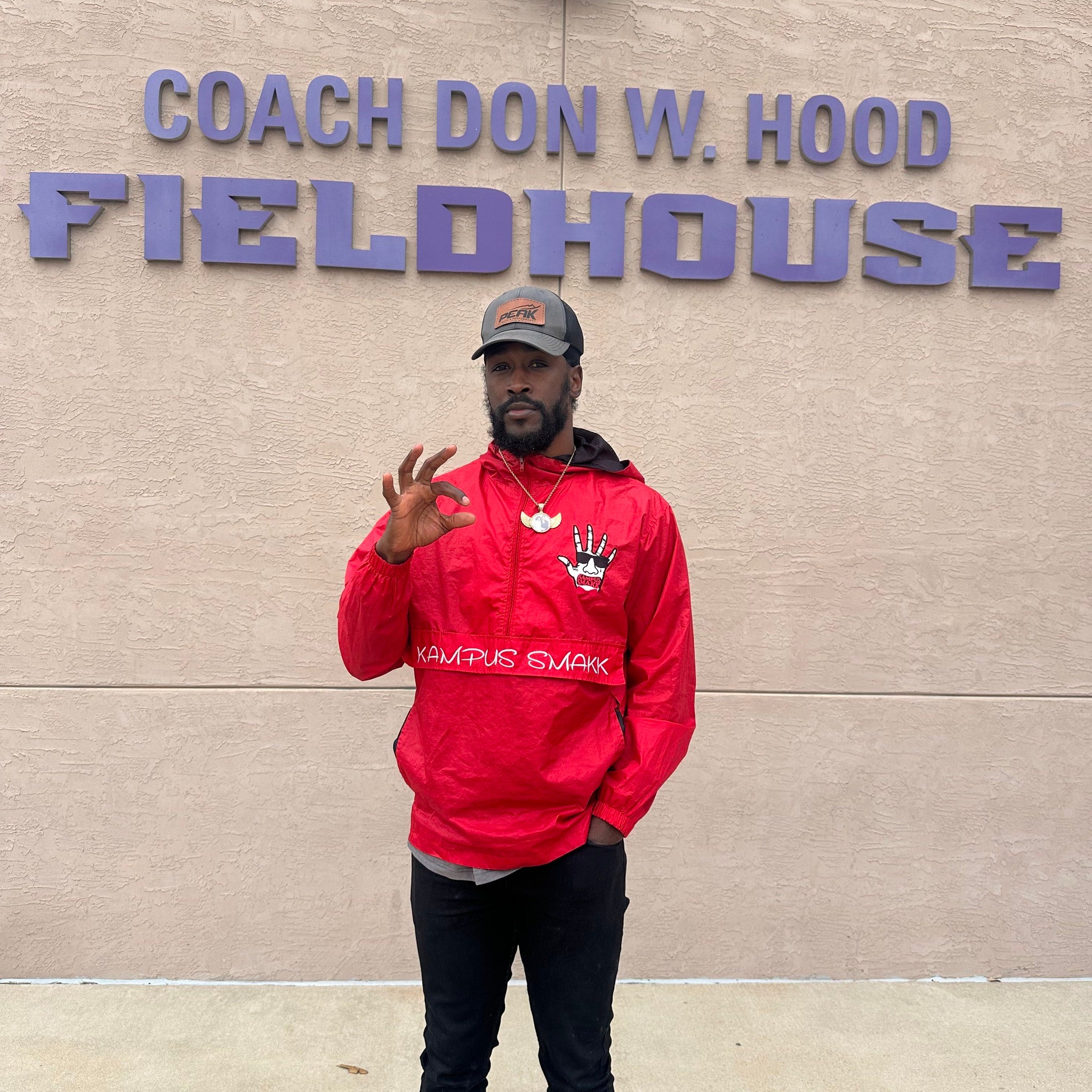 Got a chance to run the 200m unattached tonight... Training purpose ...