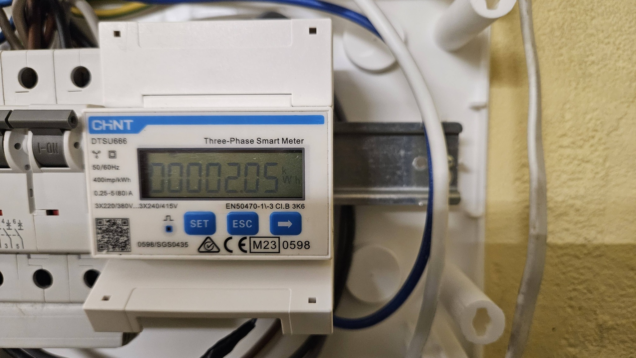 Sveiki, reiktu Solax inverteriui smart meter, gal kas turite