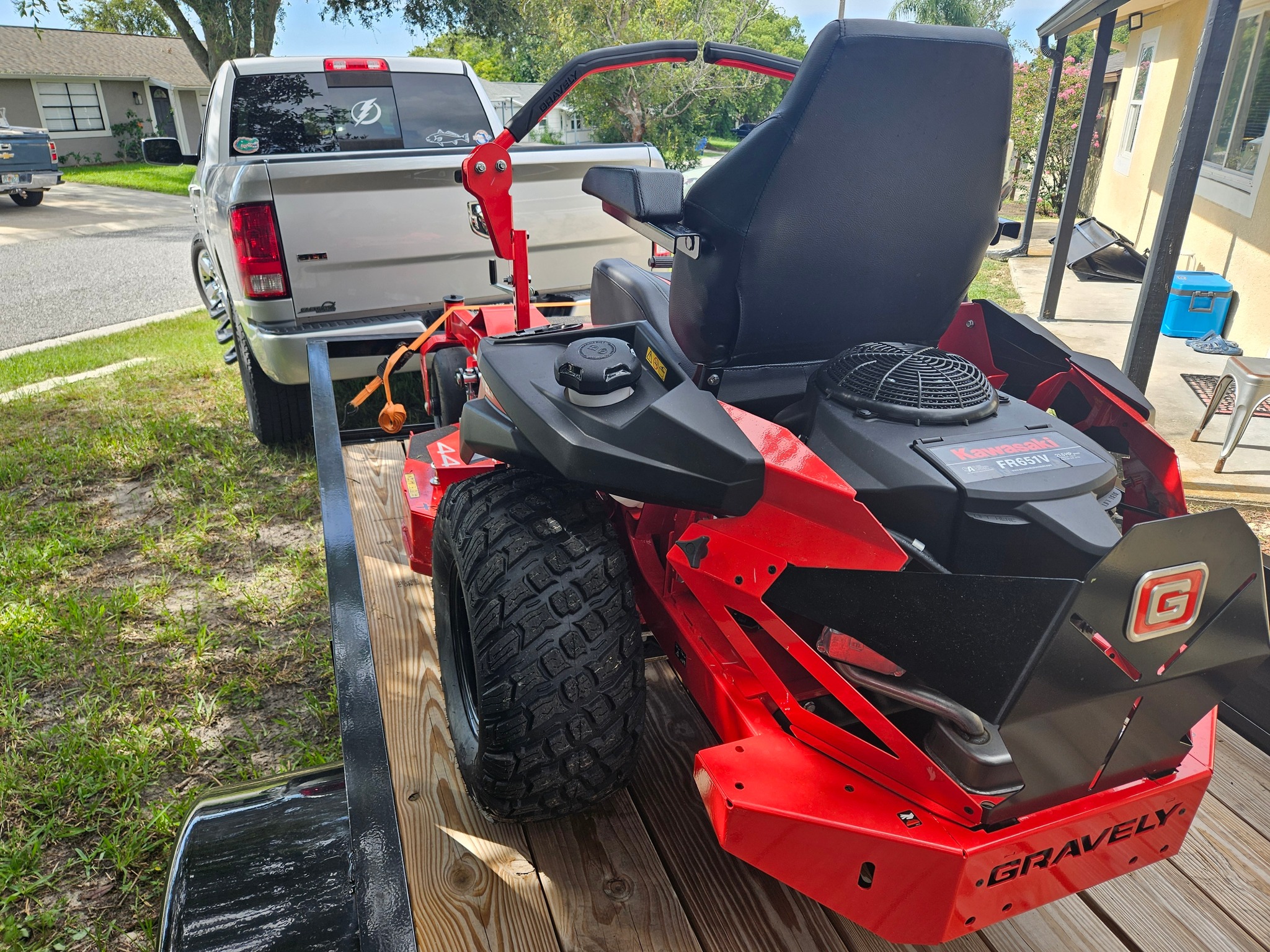 Starting a lawn care business in Florida with new equipment