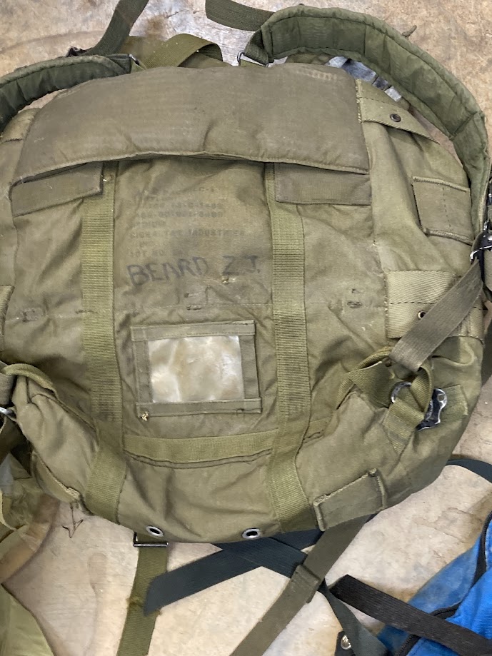 kerosene and osprey backpack Kestrel LT 28L Men's Backpacking Backpack, Green OS Canvas Color:Black lightweight 13 liter (793 Spring25 Replying to @Liv 🐐😶