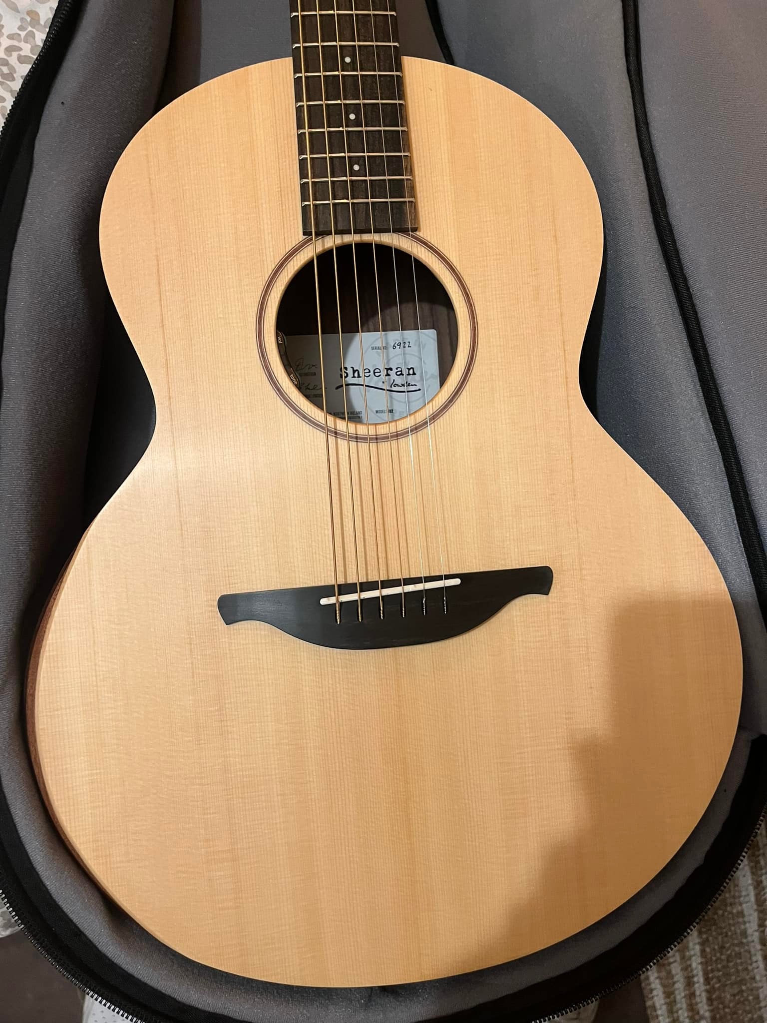 Hello there! Sheeran by lowden S02. She