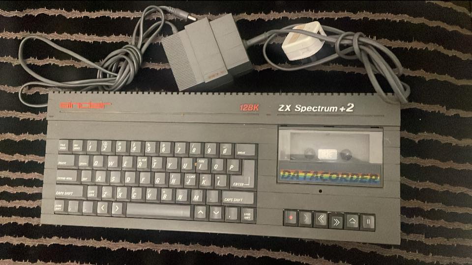 Old TV's numerous input and output options for ZX Spectrum