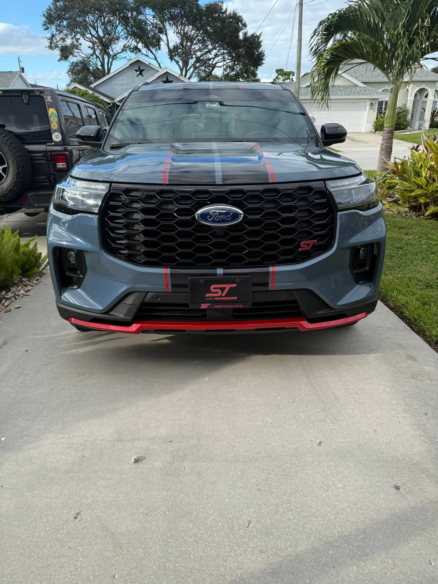 Ford Explorer ST Forum | Added racing stripes | Facebook