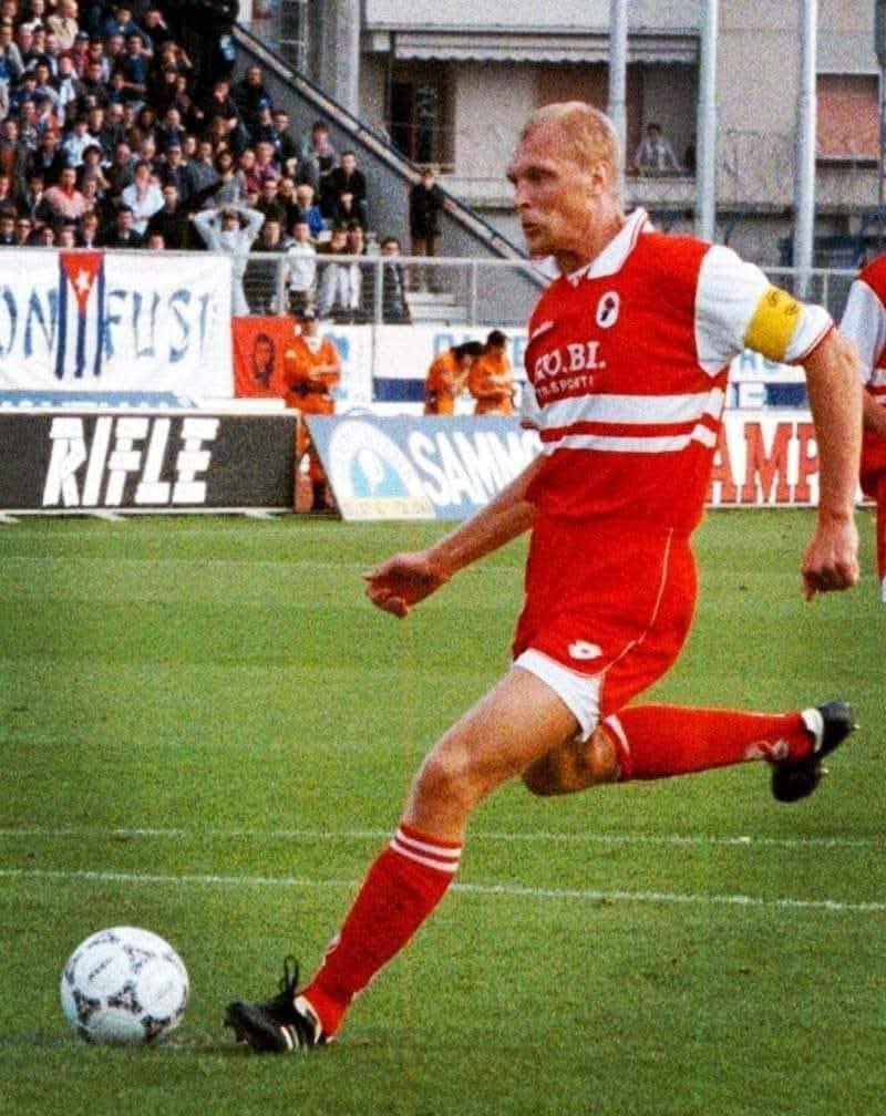 Quando i calciatori avevano facce da calciatori | Oggi compie ...