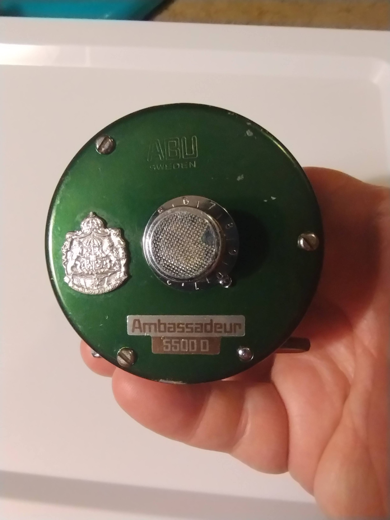 What are the features of the Abu Ambassadeur 5500D reel?