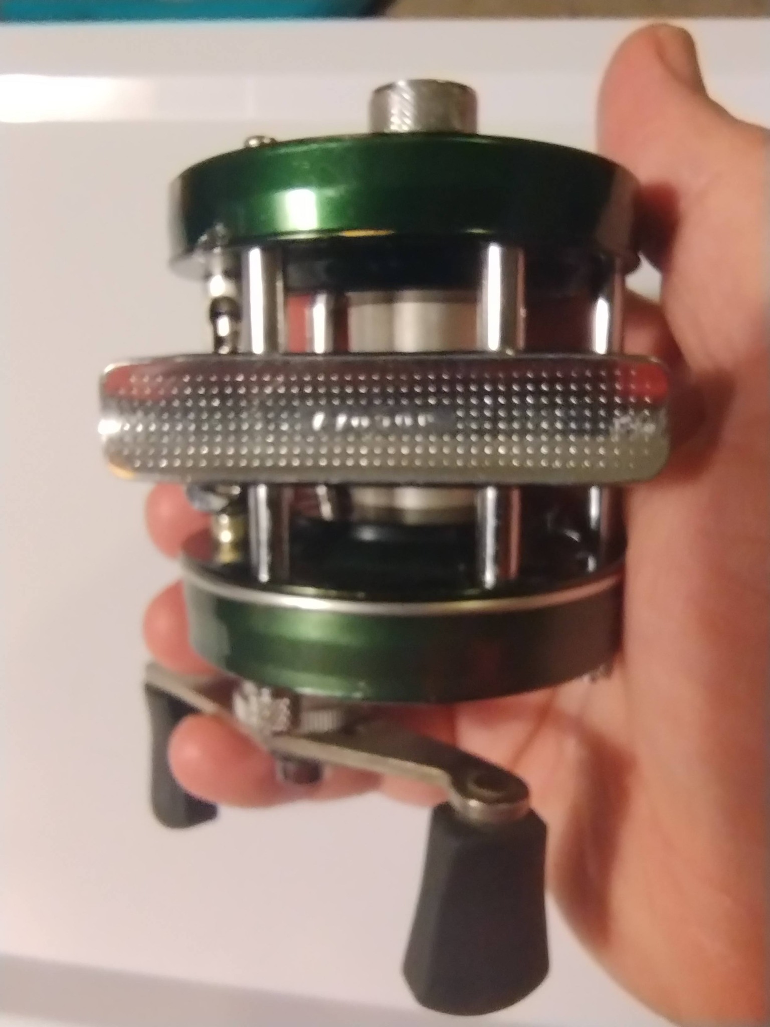 What are the features of the Abu Ambassadeur 5500D reel?