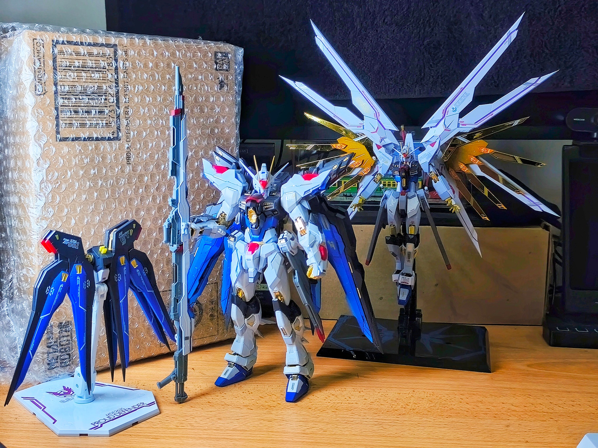 1 set 2) Metal Robot魂 Strike Freedom Gundam Type II & Proud