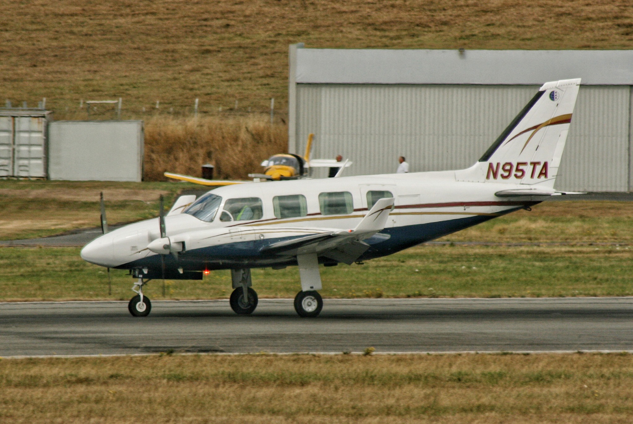 Piper Pa.31 Navajo with winglets N95TA N95TA