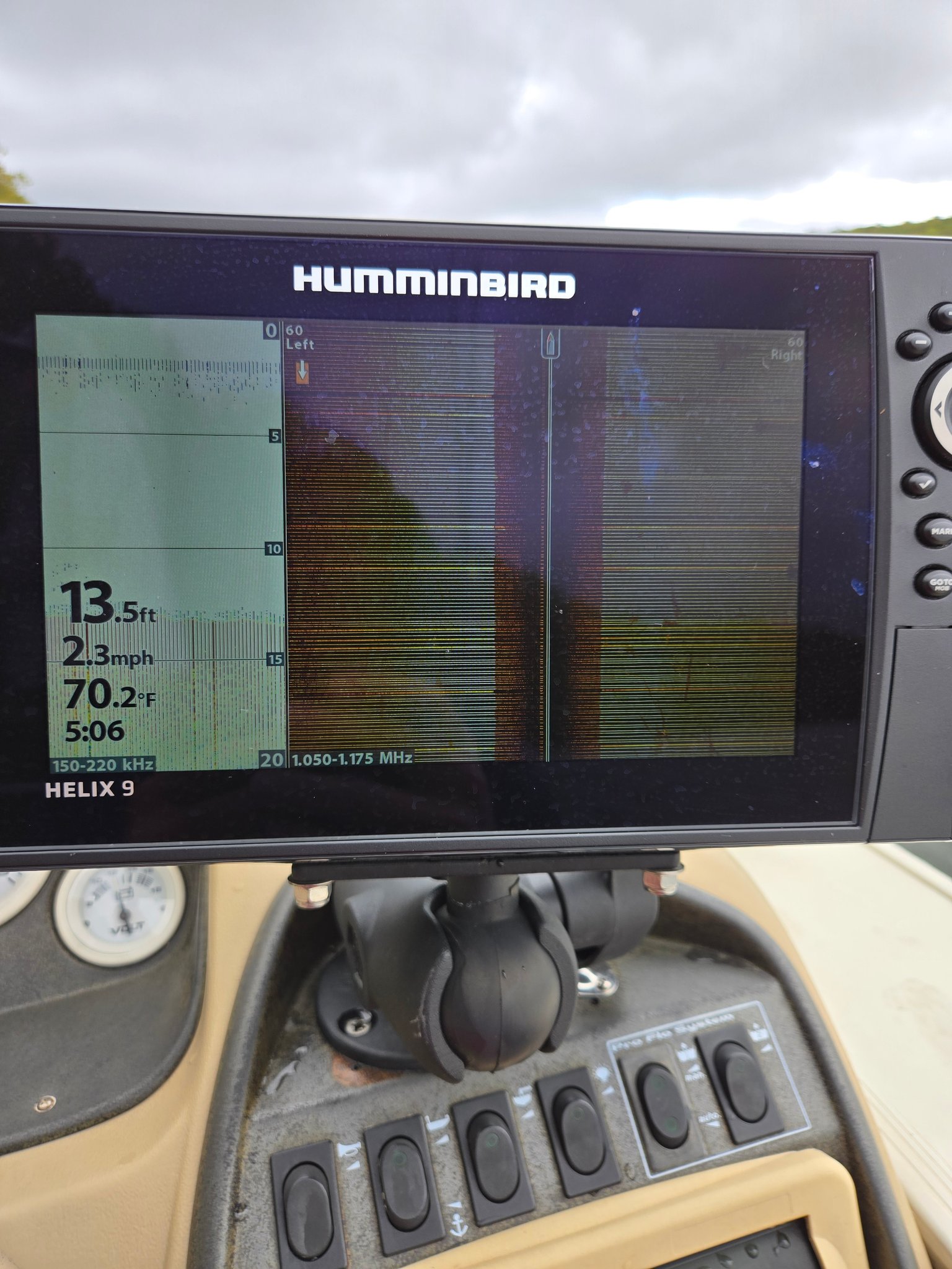 Humminbird Tips and Tricks | Any help? It seems my screen is very faint ...