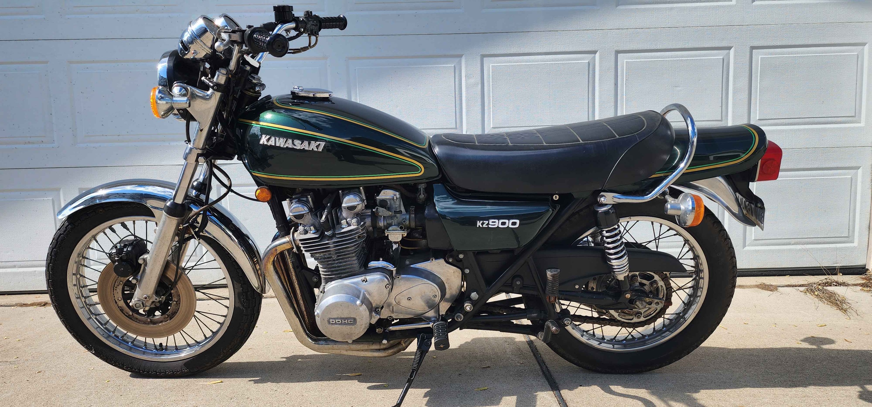 1987 kawasaki ninja zx750 F1 model. Rare bike, only made a few