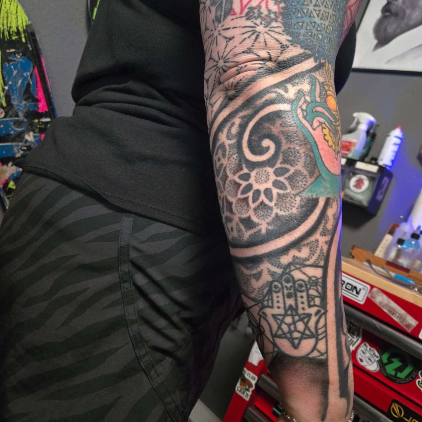 Sean Green is now taking appointments at Cross Timber Tattoo 2535