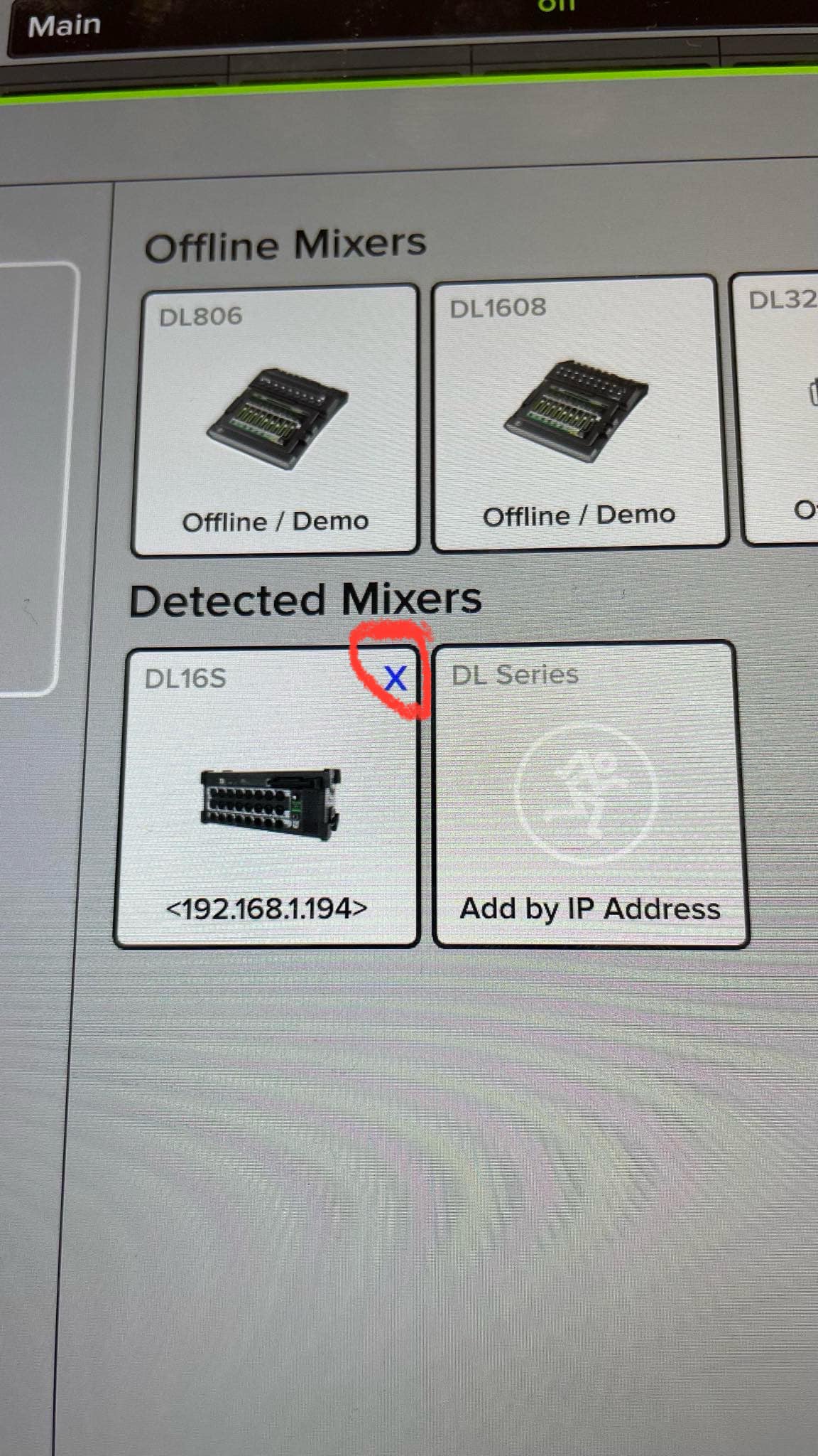 What does the blue x mean in Mackie mixer settings?