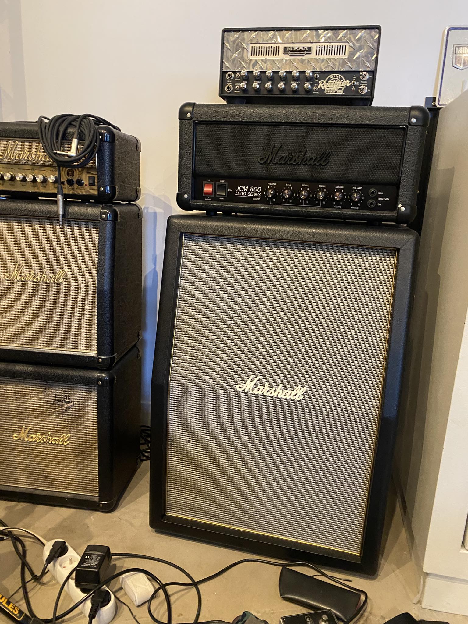 Marshall JCM800 and Mesa Boogie Rectifier amp setup