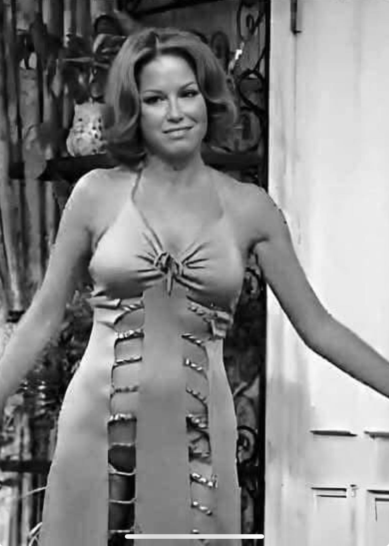 mary richards green dress Tyler Moore's controversial episode ODS-072826