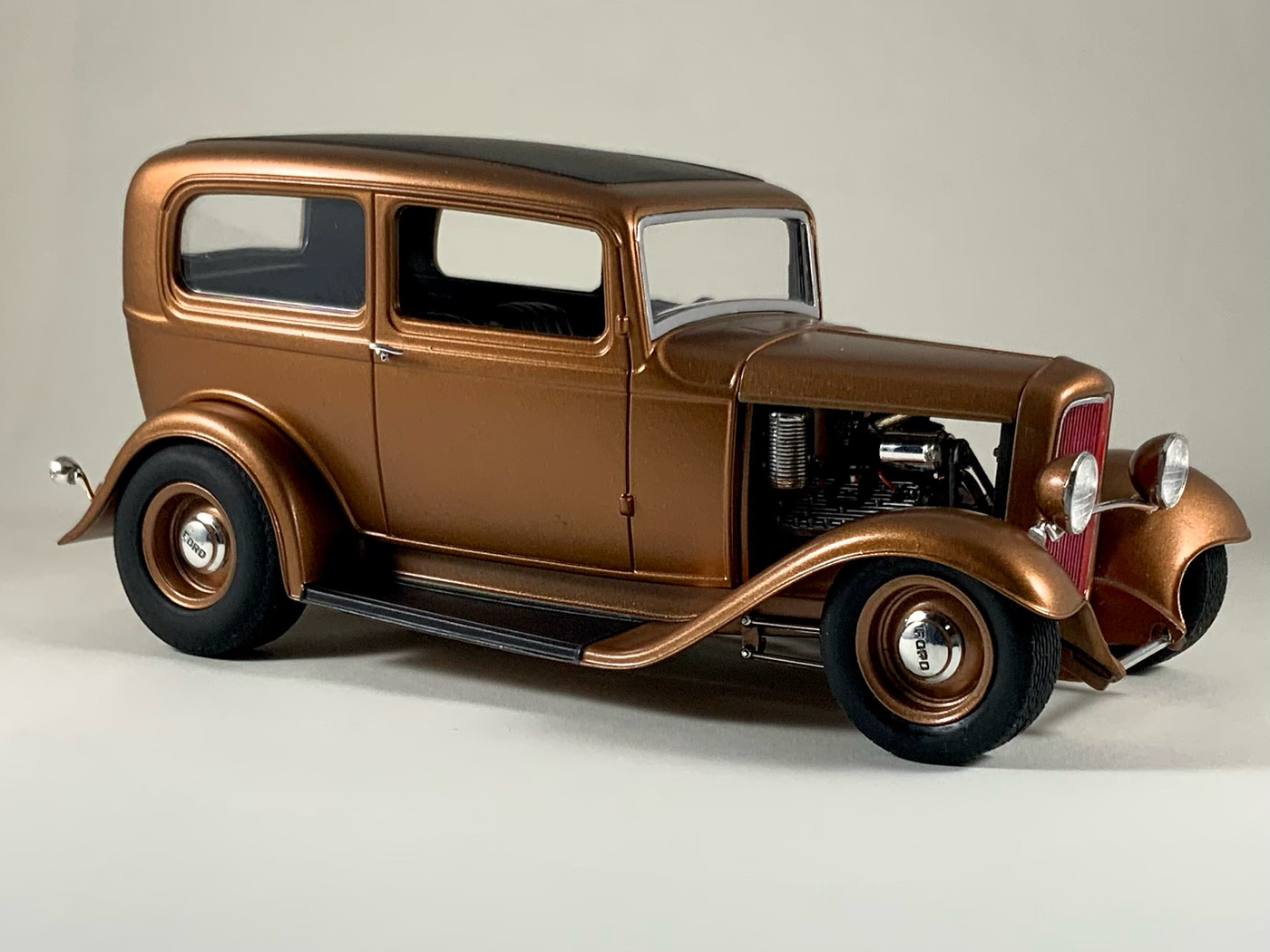 1/8 Revell Monogram Big Deuce 32 Ford 破れ Revell/Monogram 32 Fords…Woody is 1/8 scale, built using the Big
