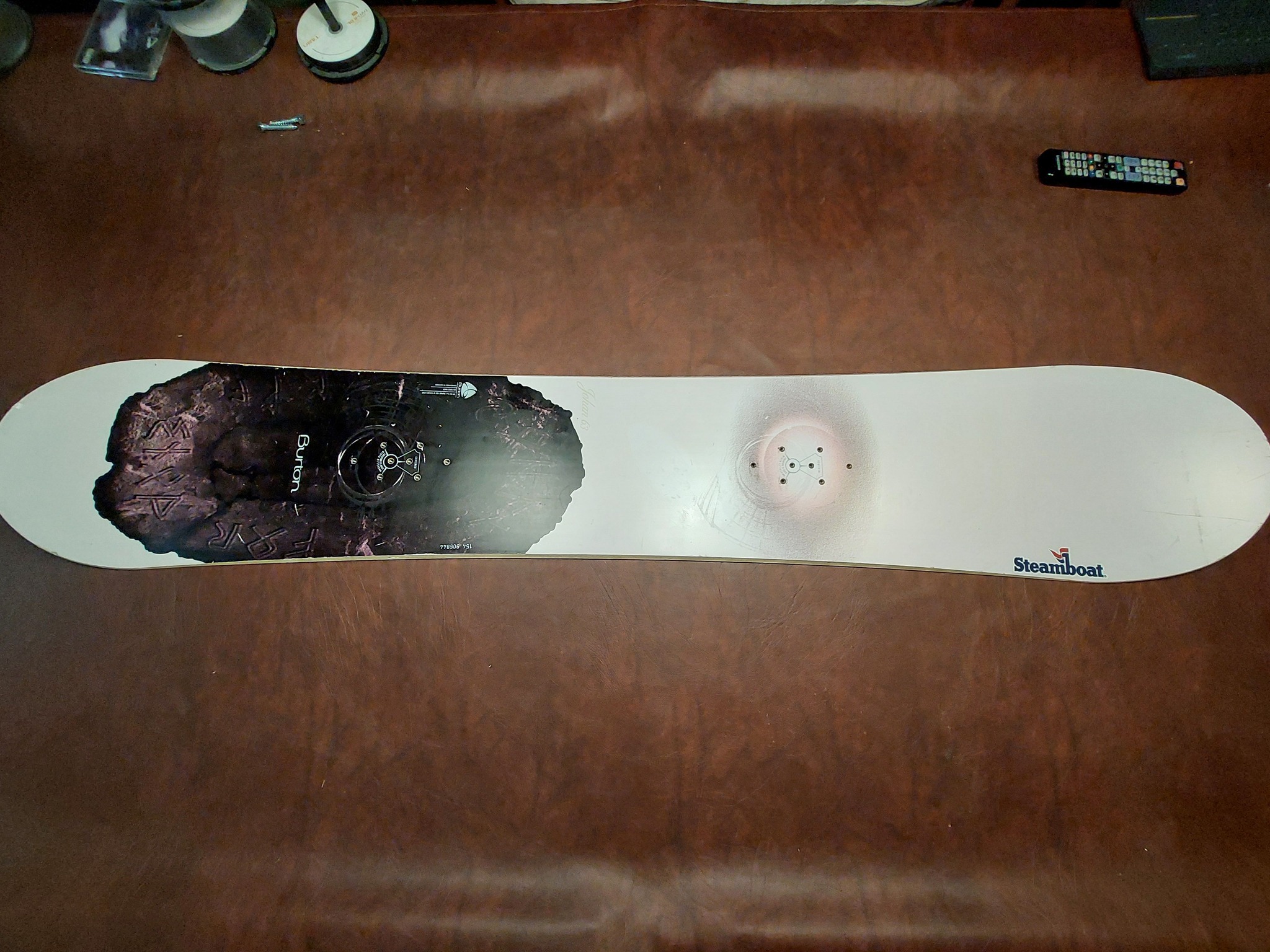 burton johan 63 snowboard Women's Rally Cat The Burton Mens Process Flying V Snowboard with the coveted tiger graphic Johan Olofsson.  Kutk 