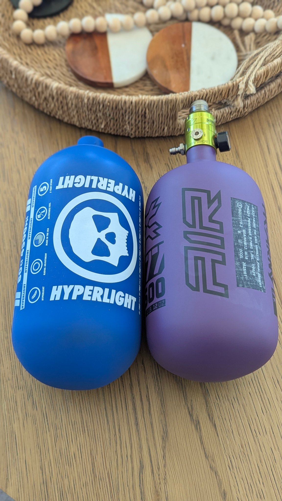 G.I.ジョー アルマジロタンク vs エアチャリオット 未開封 Which paintball tank is better, Alpha Air 77ci or Matte Hyperlight