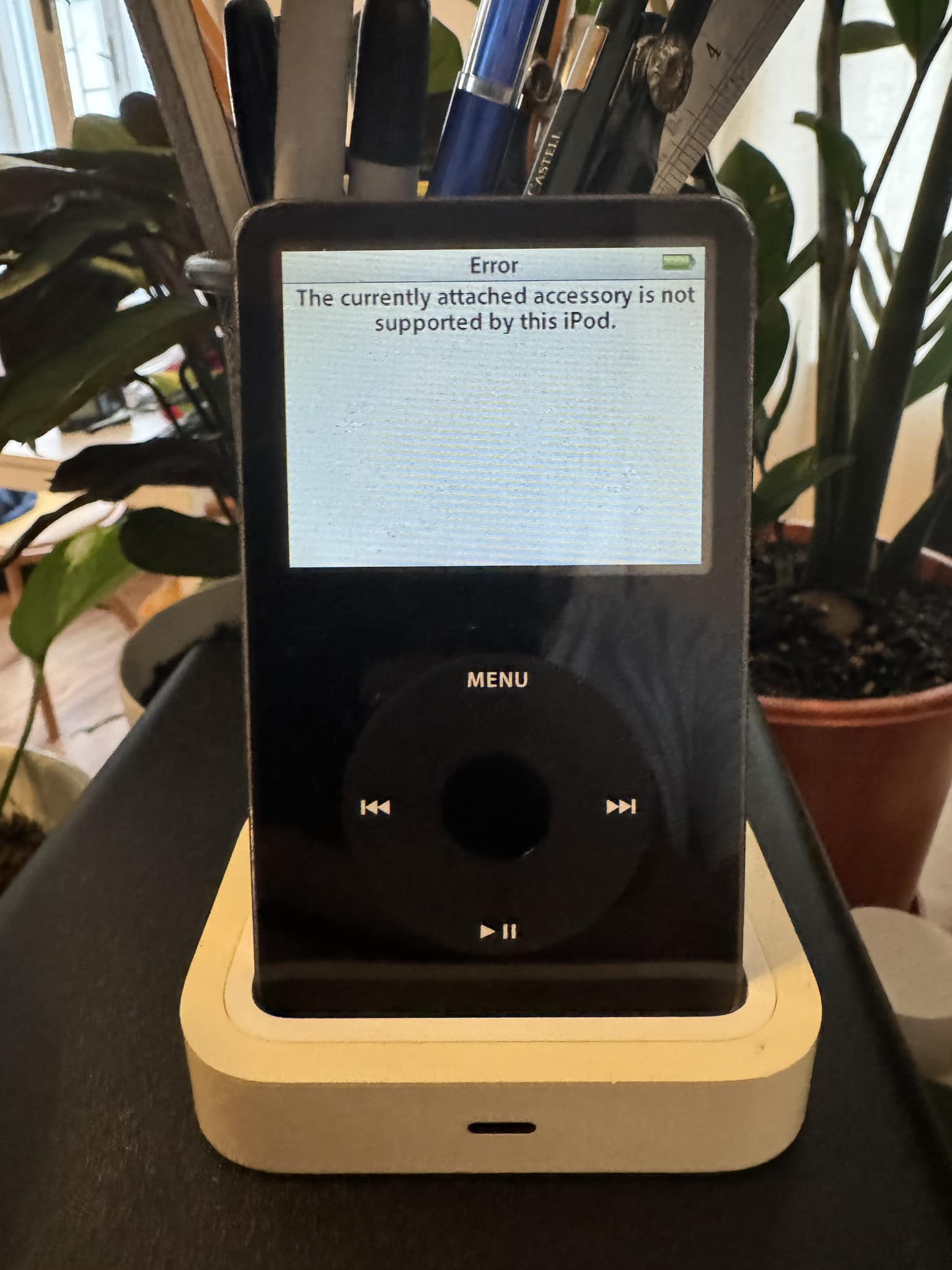 Fixing ipod video 30gb error with universal dock?