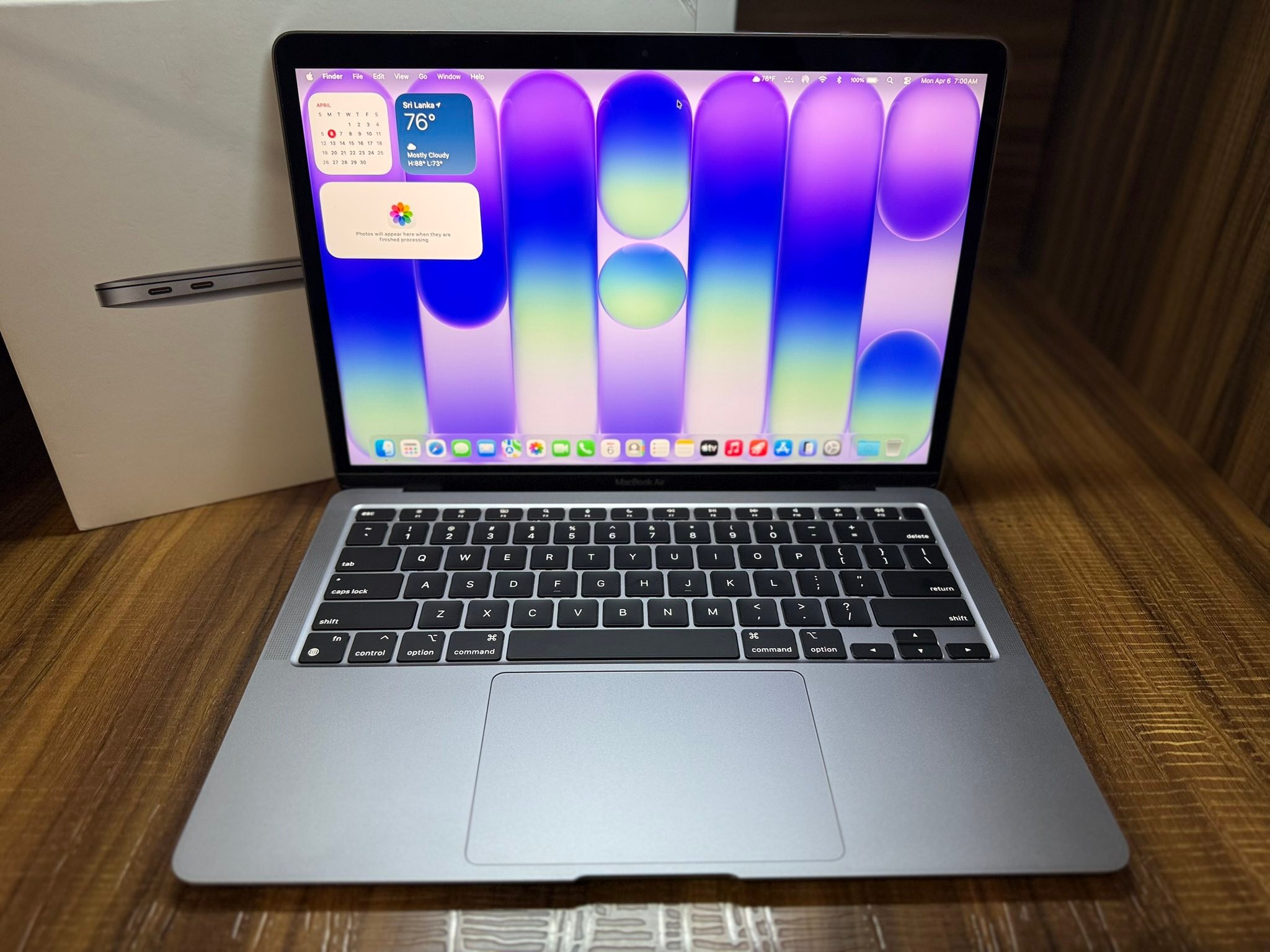 Used l Apple MacBook Air l Year 2020 Late l M1 Chip l Model A2337 