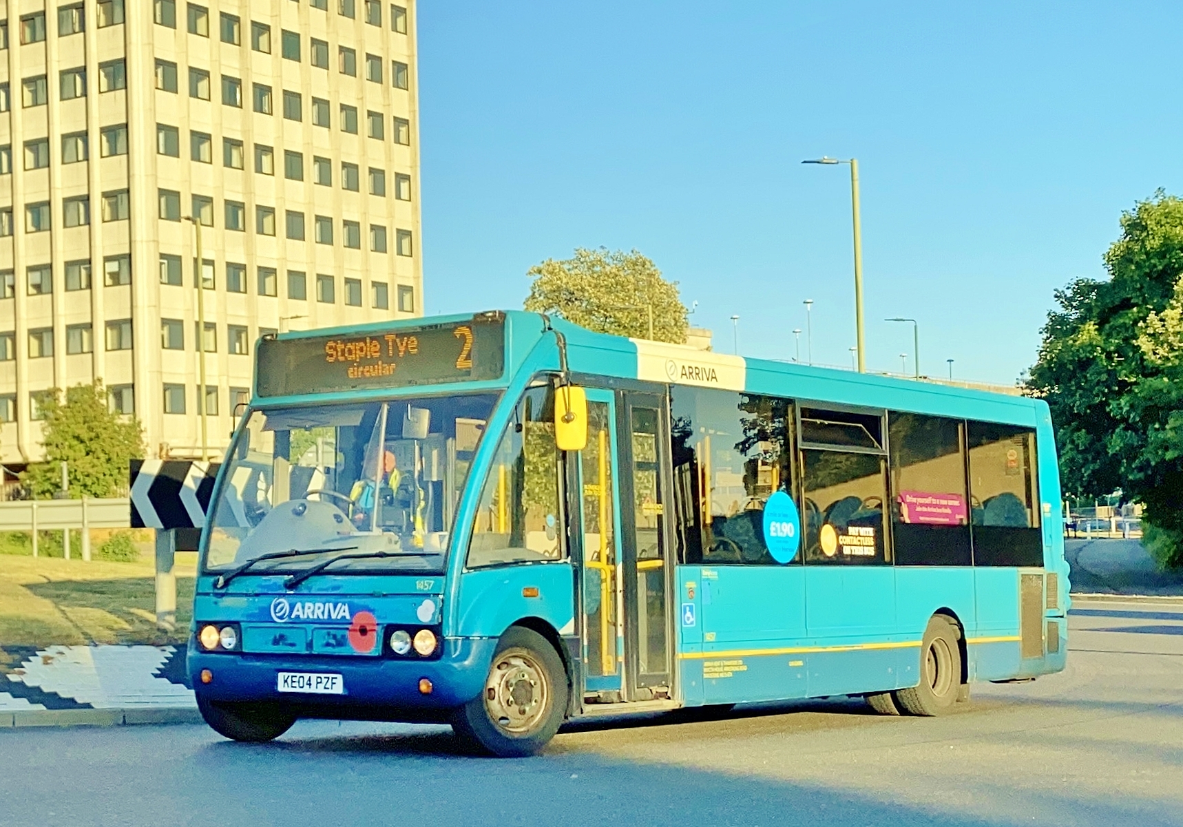 friends-of-buses-and-coaches-arriva-herts-essex-optare-solo-m950