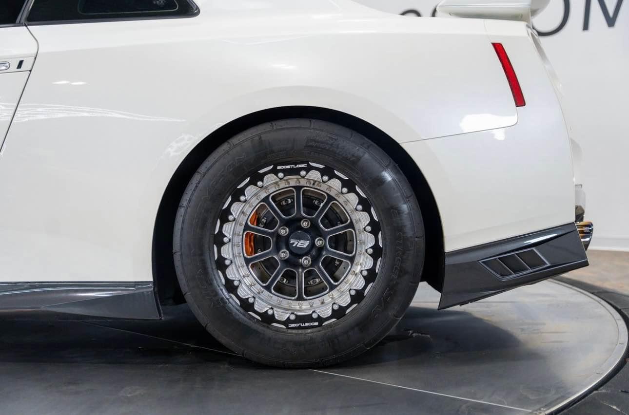 R35 GT-R Boost logic Beadlock wheels