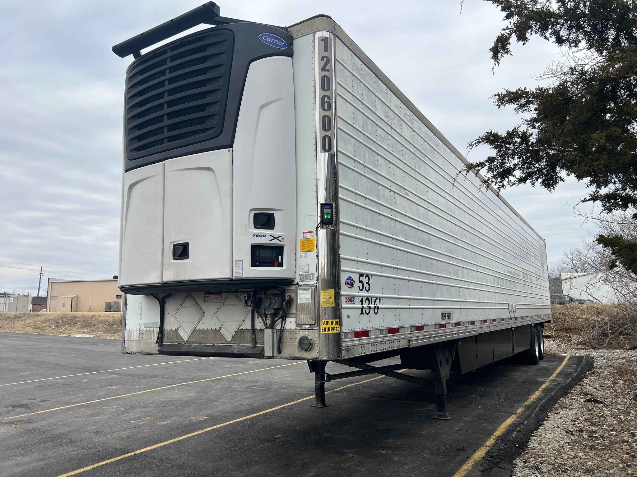 2020 Utility 3000R