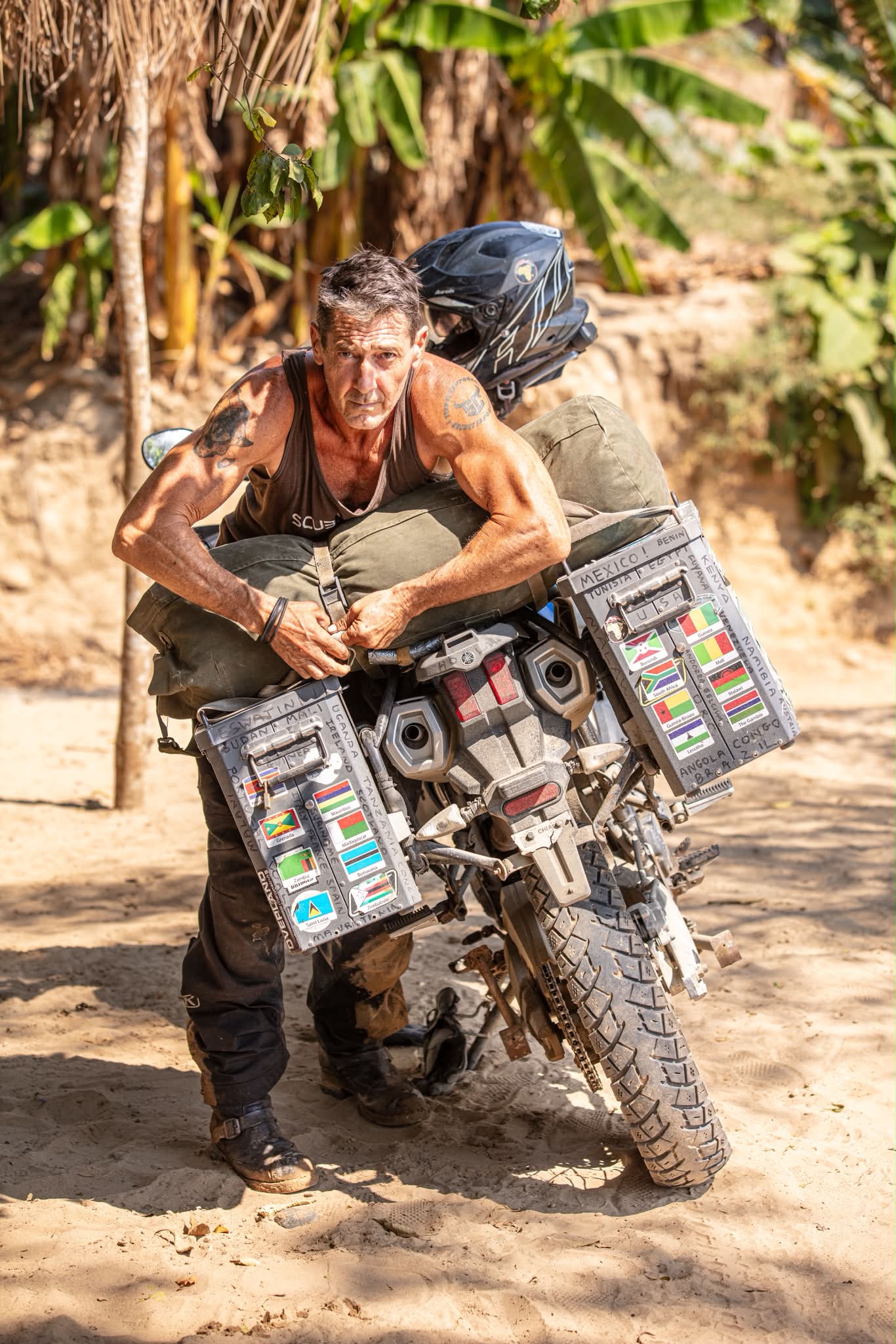 Man rides 2004 Kawasaki Ninja 250000km across 90 countries