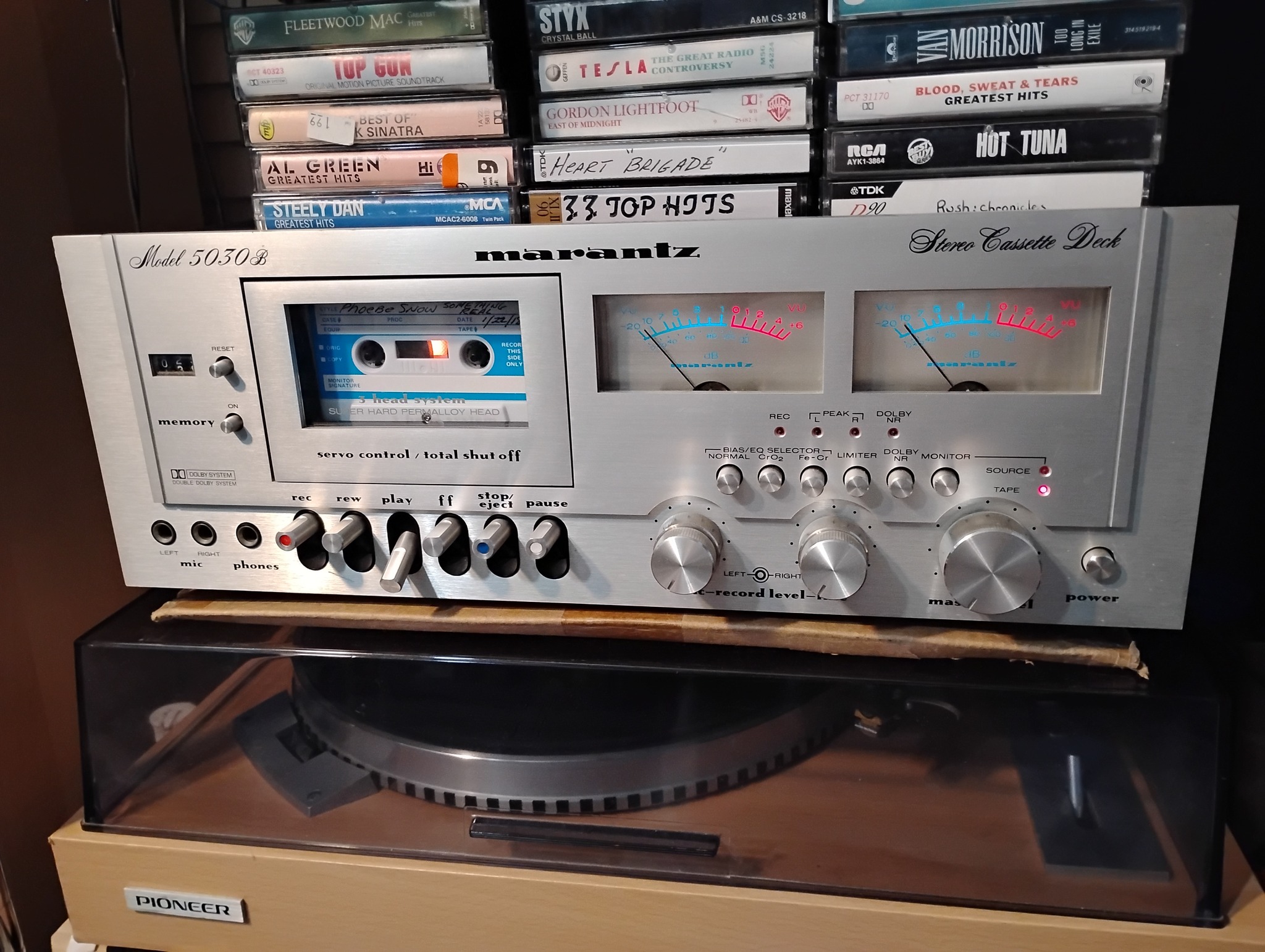 😎🤓 Does not shut off at end of tape. 😔