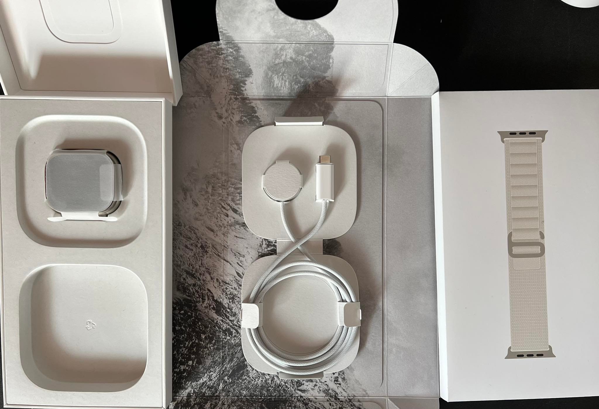 Looking to sell my Apple Watch Ultra Alpine Loop 1st Gen (Battery 