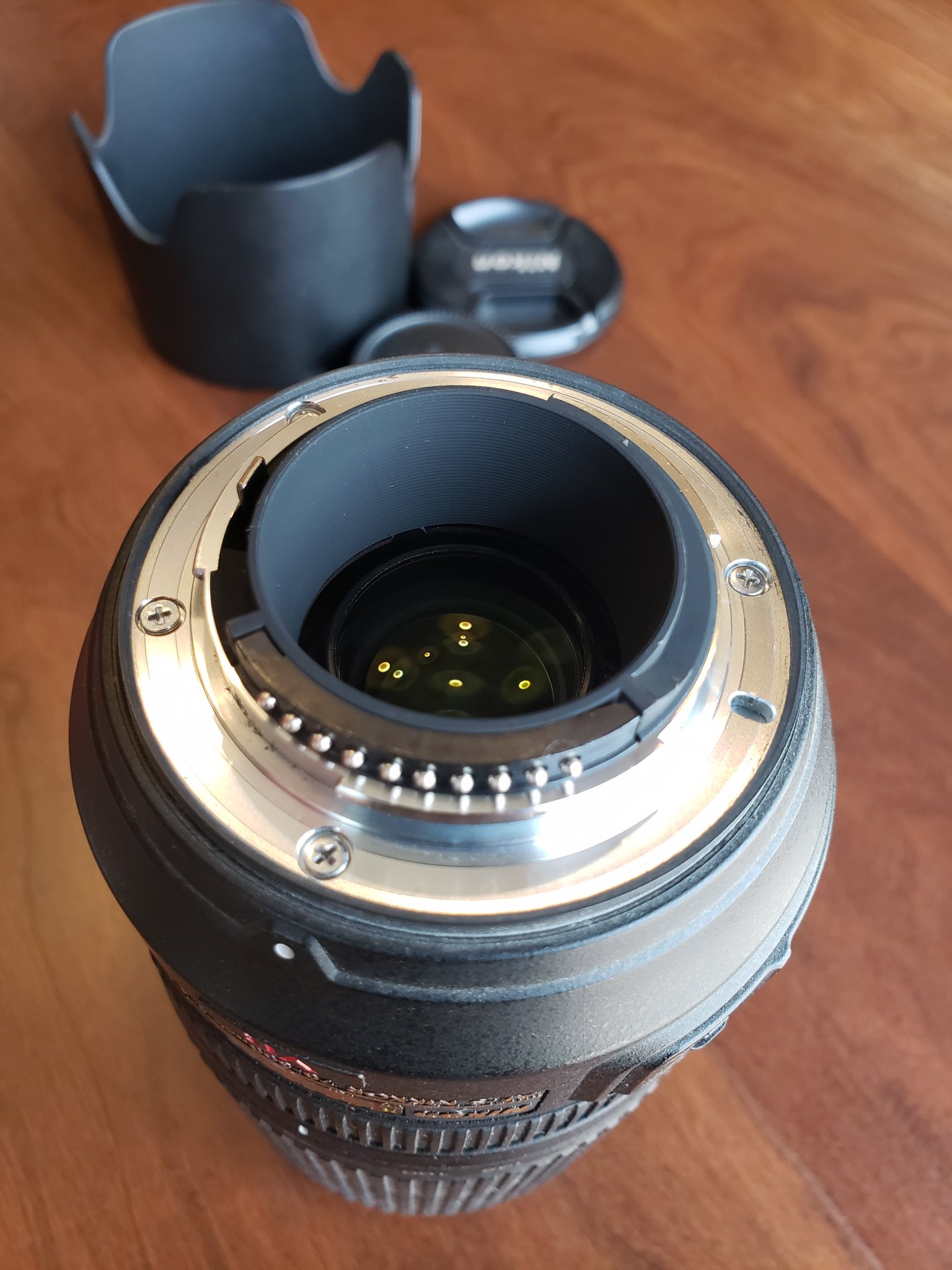 Selling my Nikon AF-S DX NIKKOR 18-300mm f/3.5-6.3G ED VR lens 