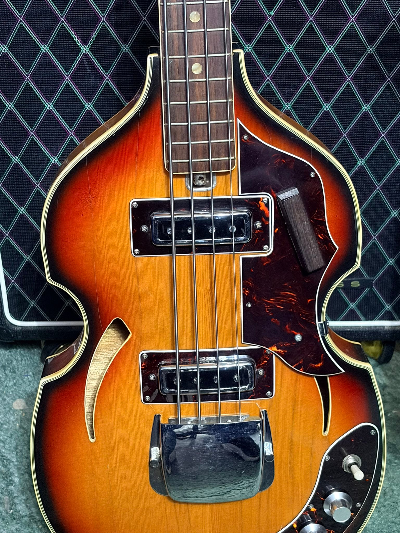 This is my Heit single pickup, violin bass made by Teisco.